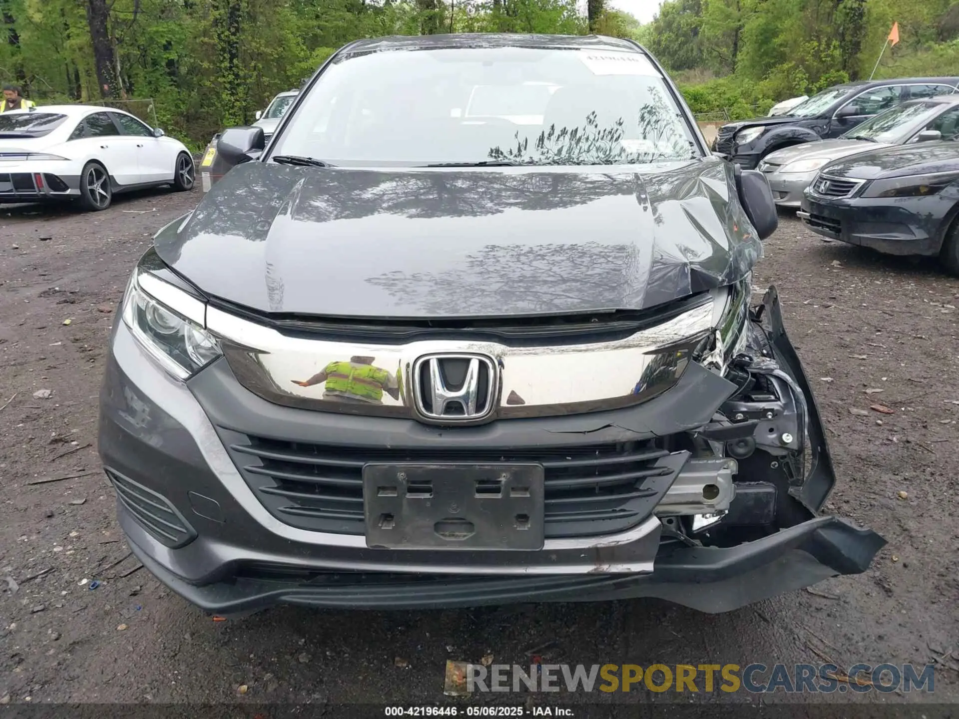 12 Photograph of a damaged car 3CZRU6H36NM766245 HONDA HR-V 2022
