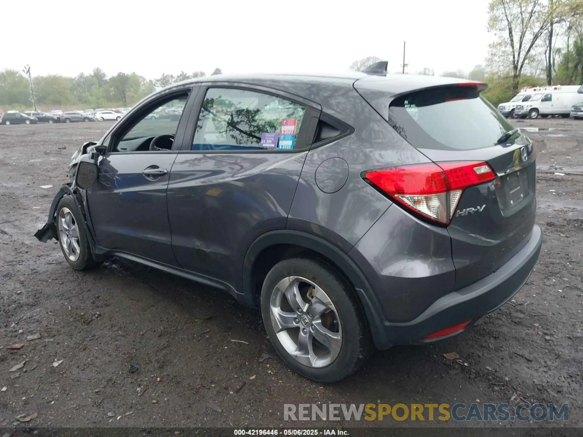 14 Photograph of a damaged car 3CZRU6H36NM766245 HONDA HR-V 2022