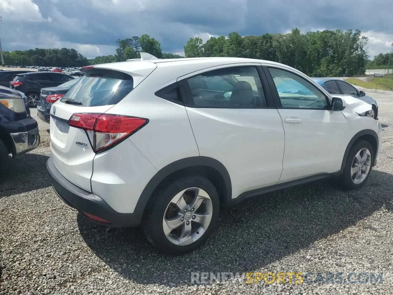 3 Photograph of a damaged car 3CZRU6H37NM723789 HONDA HR-V 2022