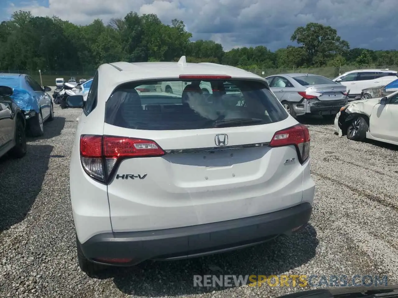 6 Photograph of a damaged car 3CZRU6H37NM723789 HONDA HR-V 2022