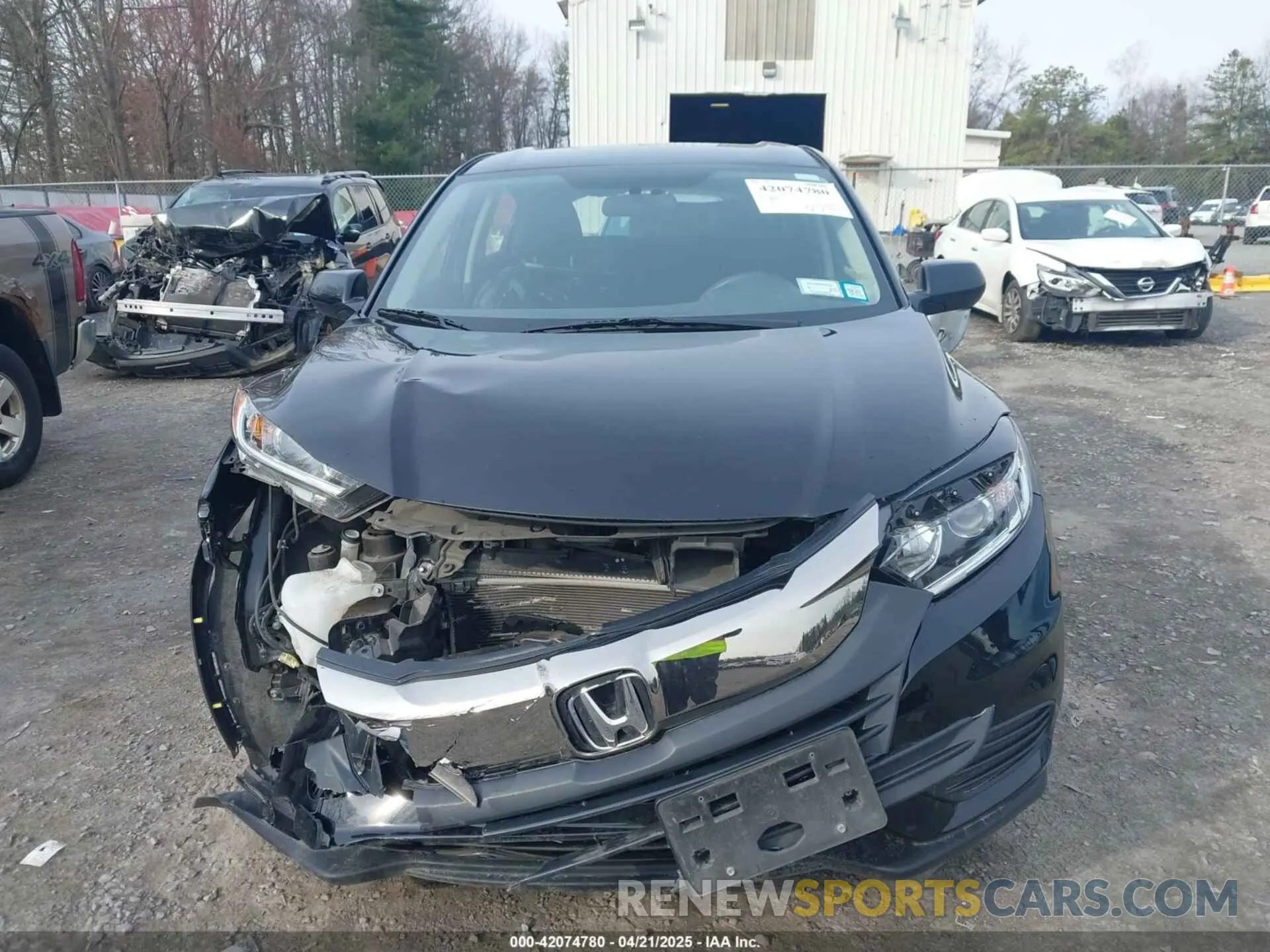 12 Photograph of a damaged car 3CZRU6H37NM735733 HONDA HR-V 2022