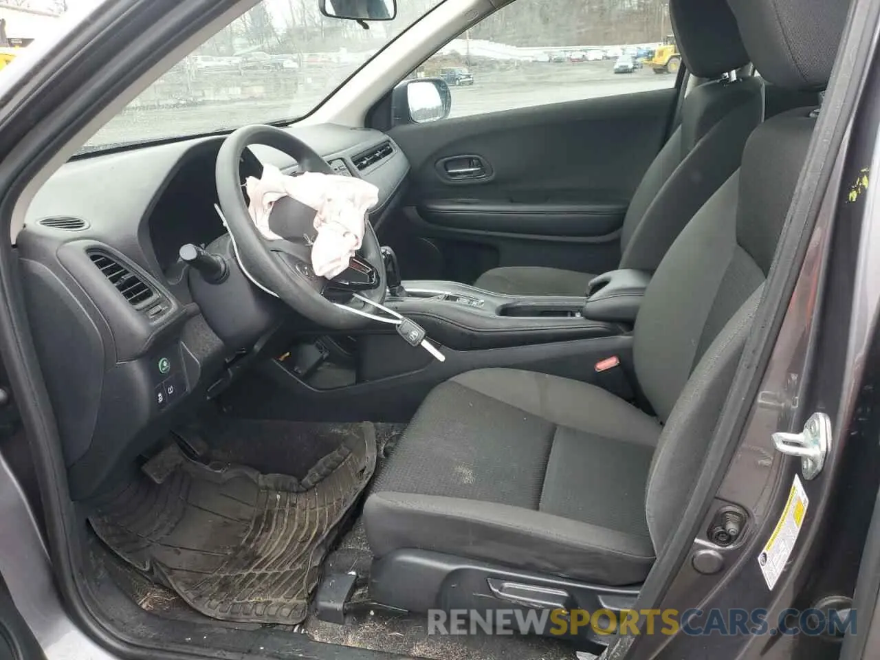 7 Photograph of a damaged car 3CZRU6H38NM723994 HONDA HR-V 2022