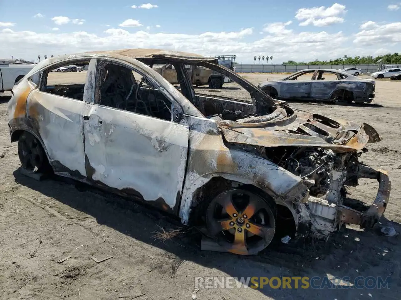 4 Photograph of a damaged car 3CZRU6H3XNM703407 HONDA HR-V 2022