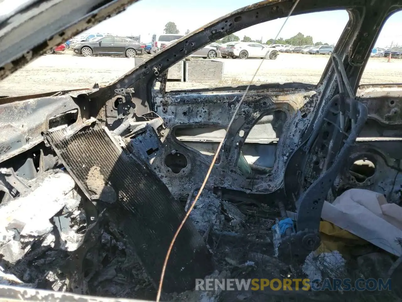 7 Photograph of a damaged car 3CZRU6H3XNM703407 HONDA HR-V 2022