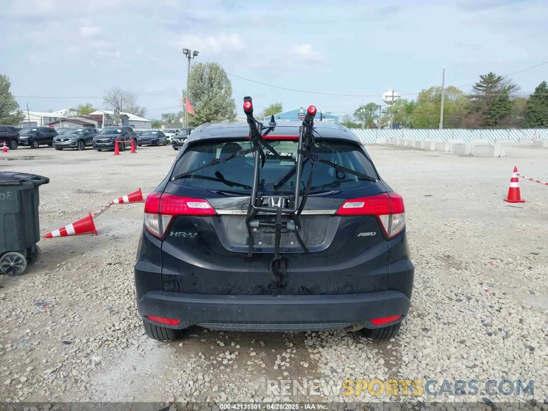 16 Photograph of a damaged car 3CZRU6H3XNM708767 HONDA HR-V 2022