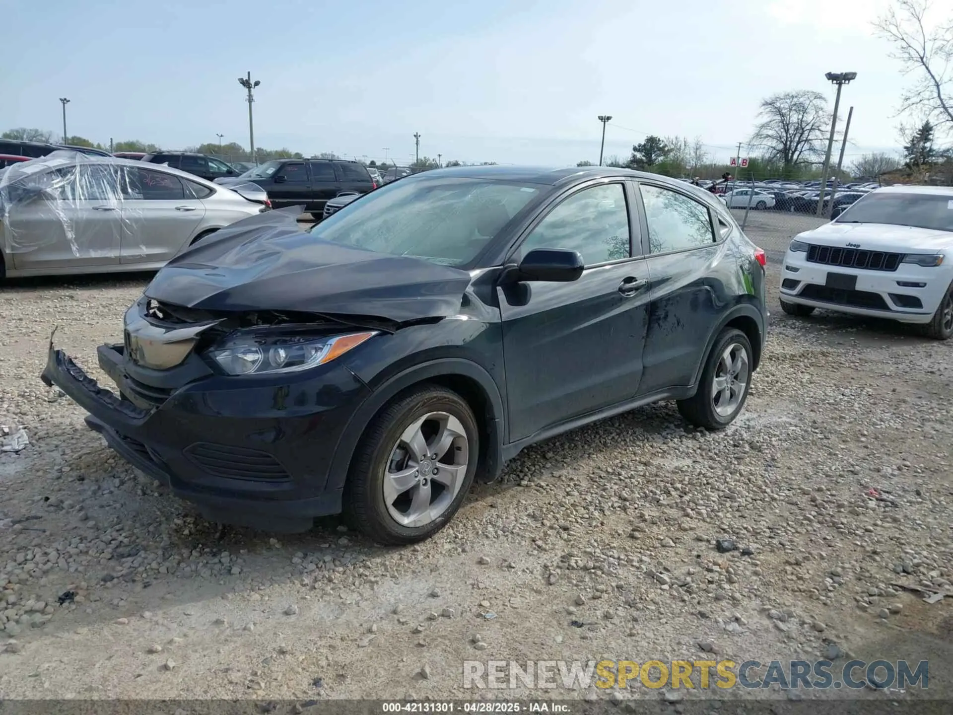 2 Photograph of a damaged car 3CZRU6H3XNM708767 HONDA HR-V 2022