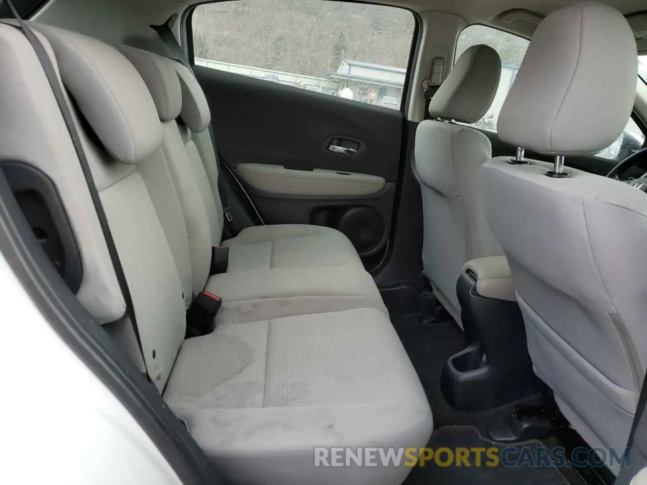 11 Photograph of a damaged car 3CZRU6H3XNM745303 HONDA HR-V 2022