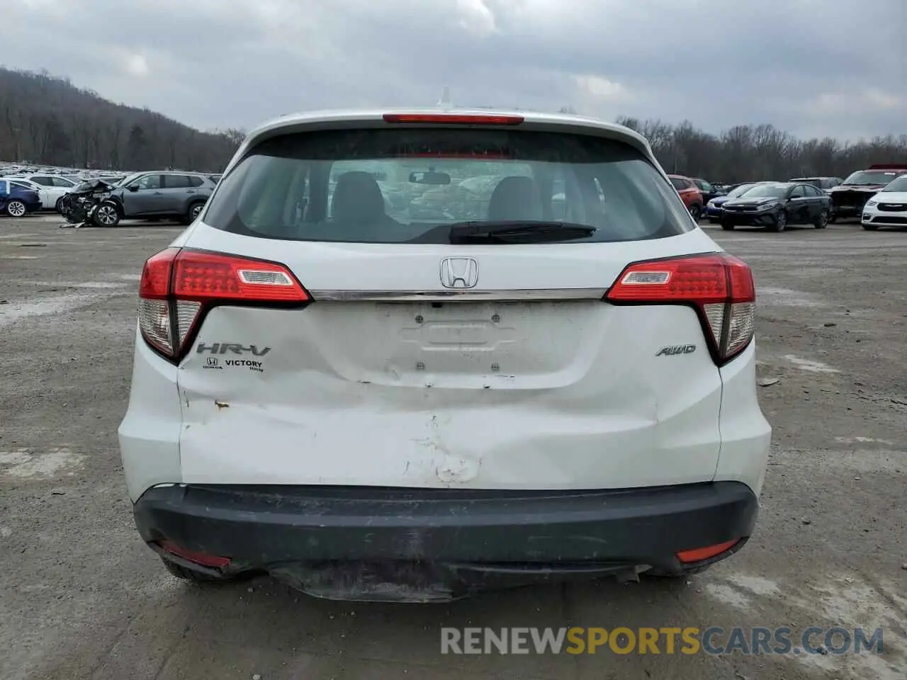 6 Photograph of a damaged car 3CZRU6H3XNM745303 HONDA HR-V 2022