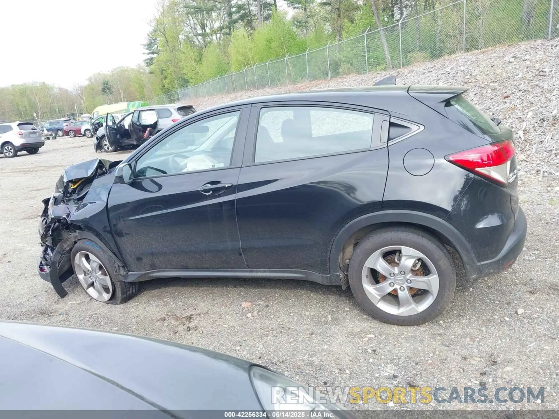 14 Photograph of a damaged car 3CZRU6H3XNM759251 HONDA HR-V 2022