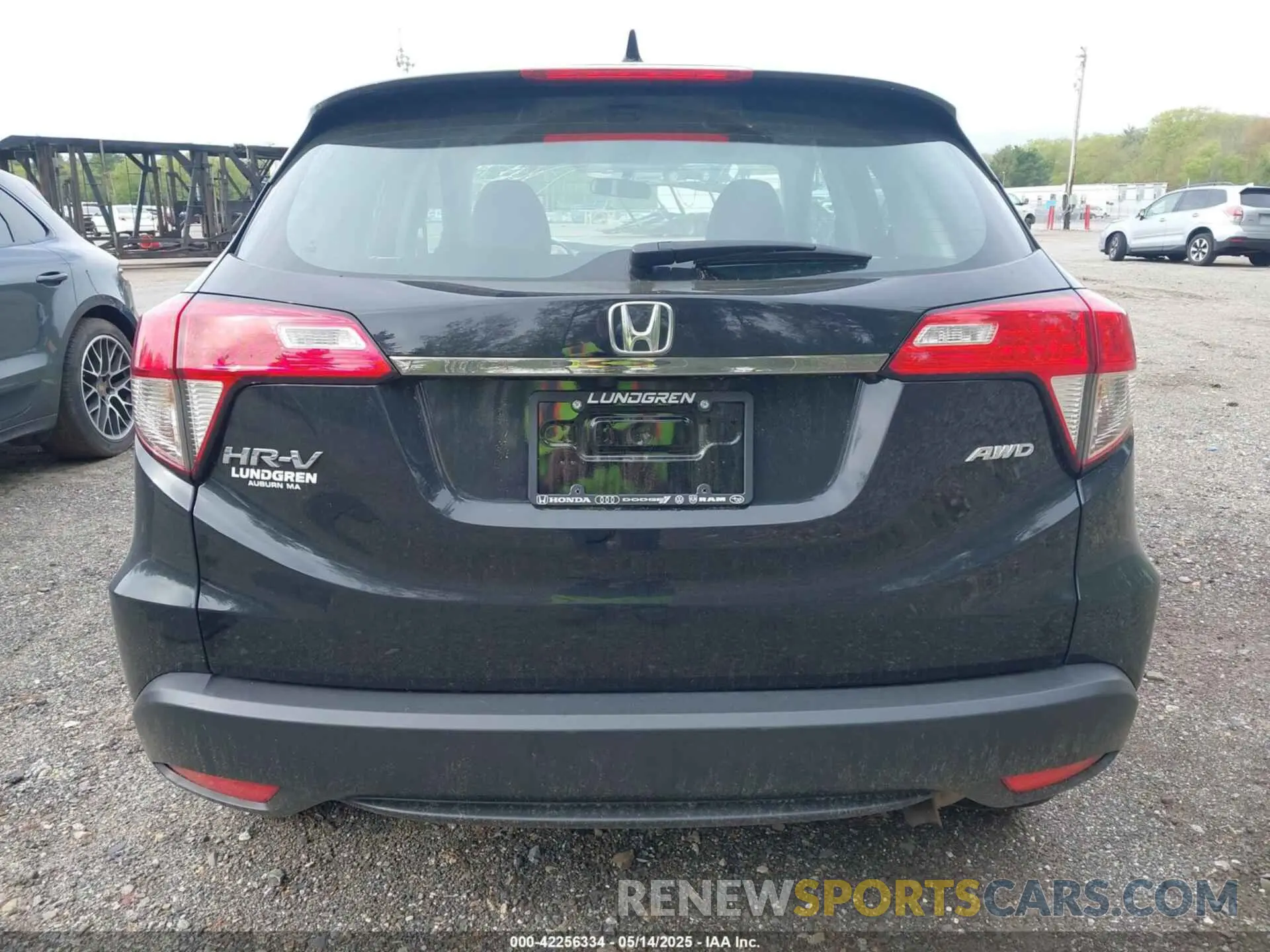 16 Photograph of a damaged car 3CZRU6H3XNM759251 HONDA HR-V 2022