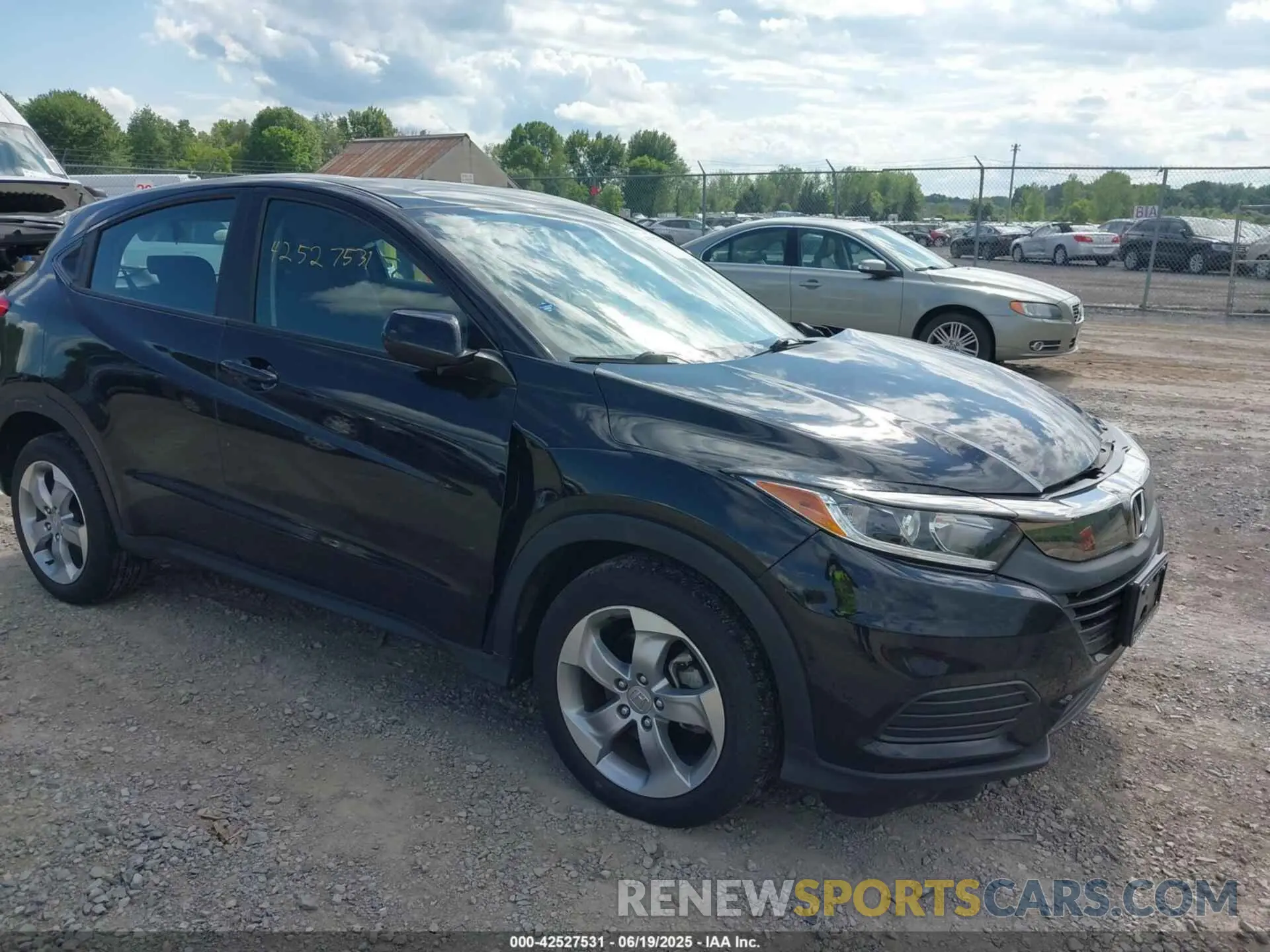1 Photograph of a damaged car 3CZRU6H3XNM769861 HONDA HR-V 2022