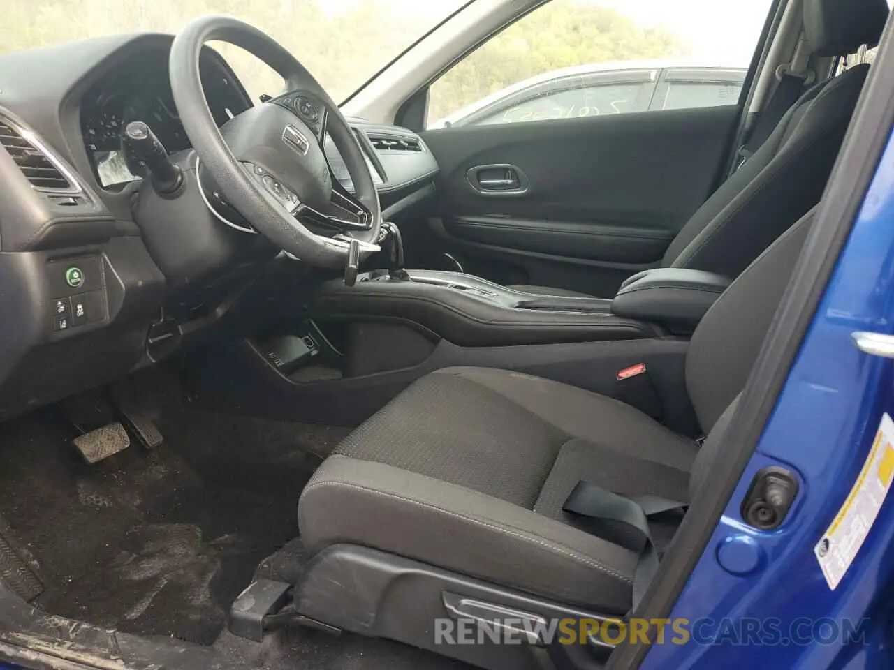 7 Photograph of a damaged car 3CZRU6H50NM705801 HONDA HR-V 2022