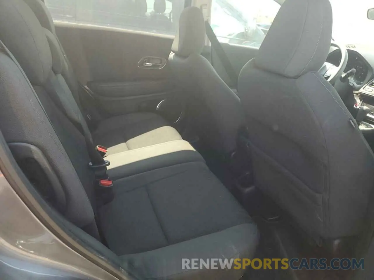 11 Photograph of a damaged car 3CZRU6H50NM749040 HONDA HR-V 2022