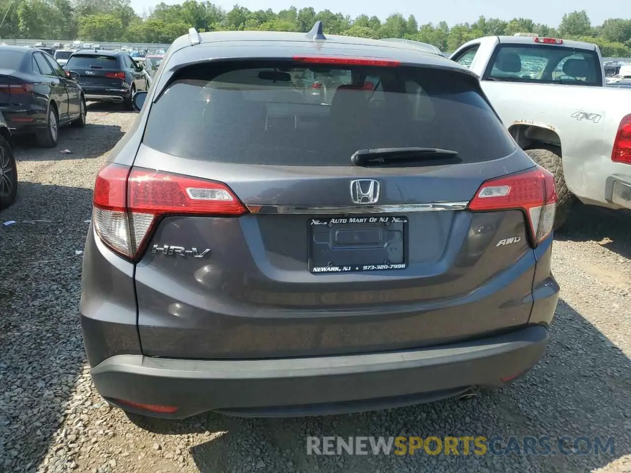 6 Photograph of a damaged car 3CZRU6H50NM749040 HONDA HR-V 2022