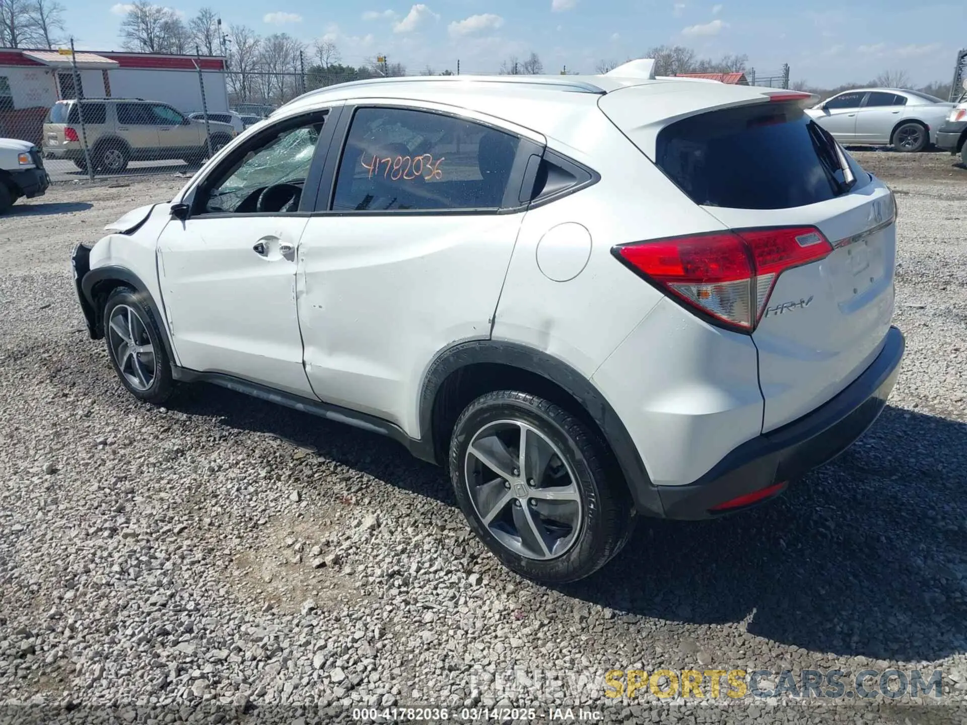 3 Photograph of a damaged car 3CZRU6H50NM756036 HONDA HR-V 2022