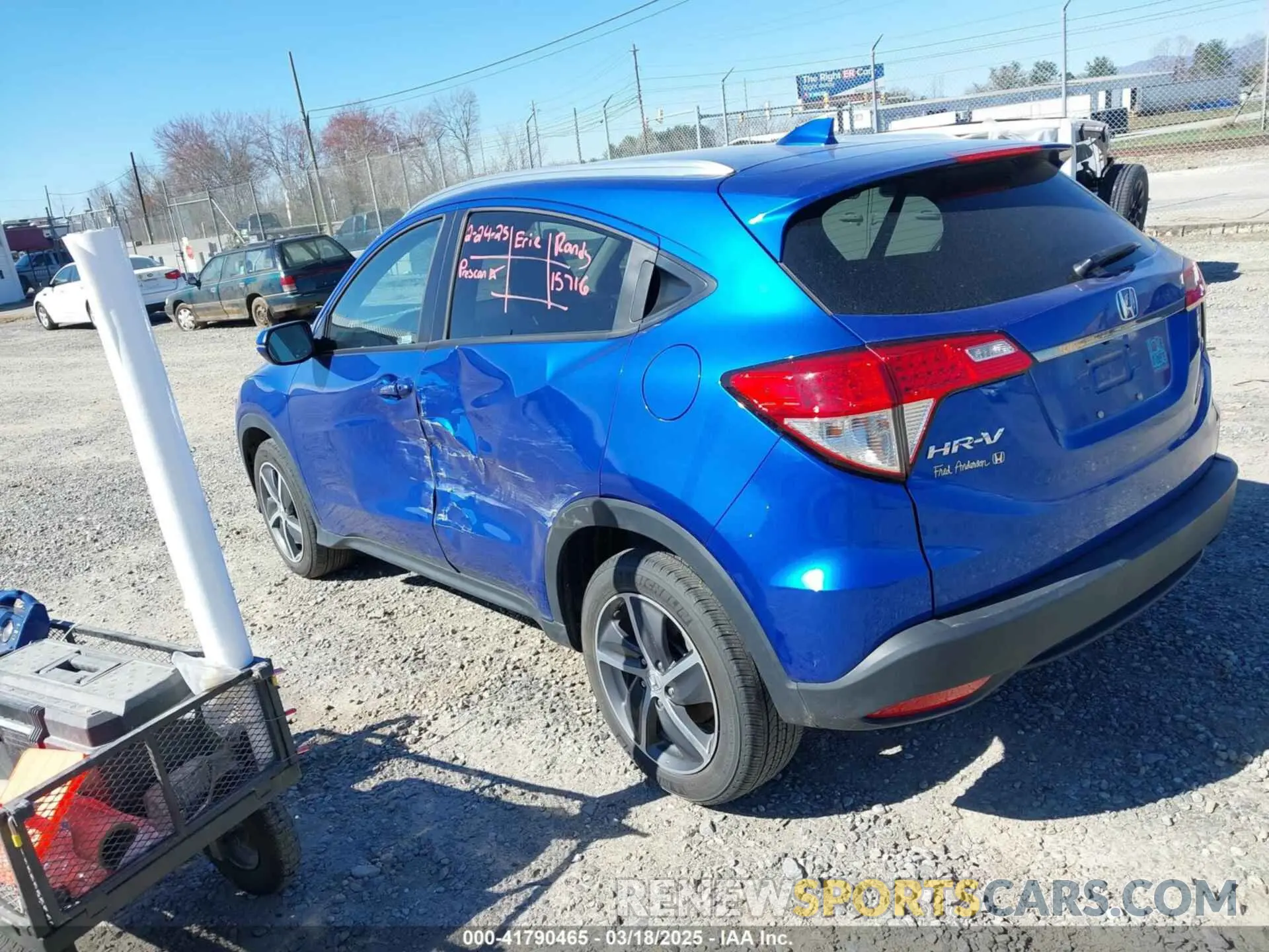 3 Photograph of a damaged car 3CZRU6H50NM765075 HONDA HR-V 2022