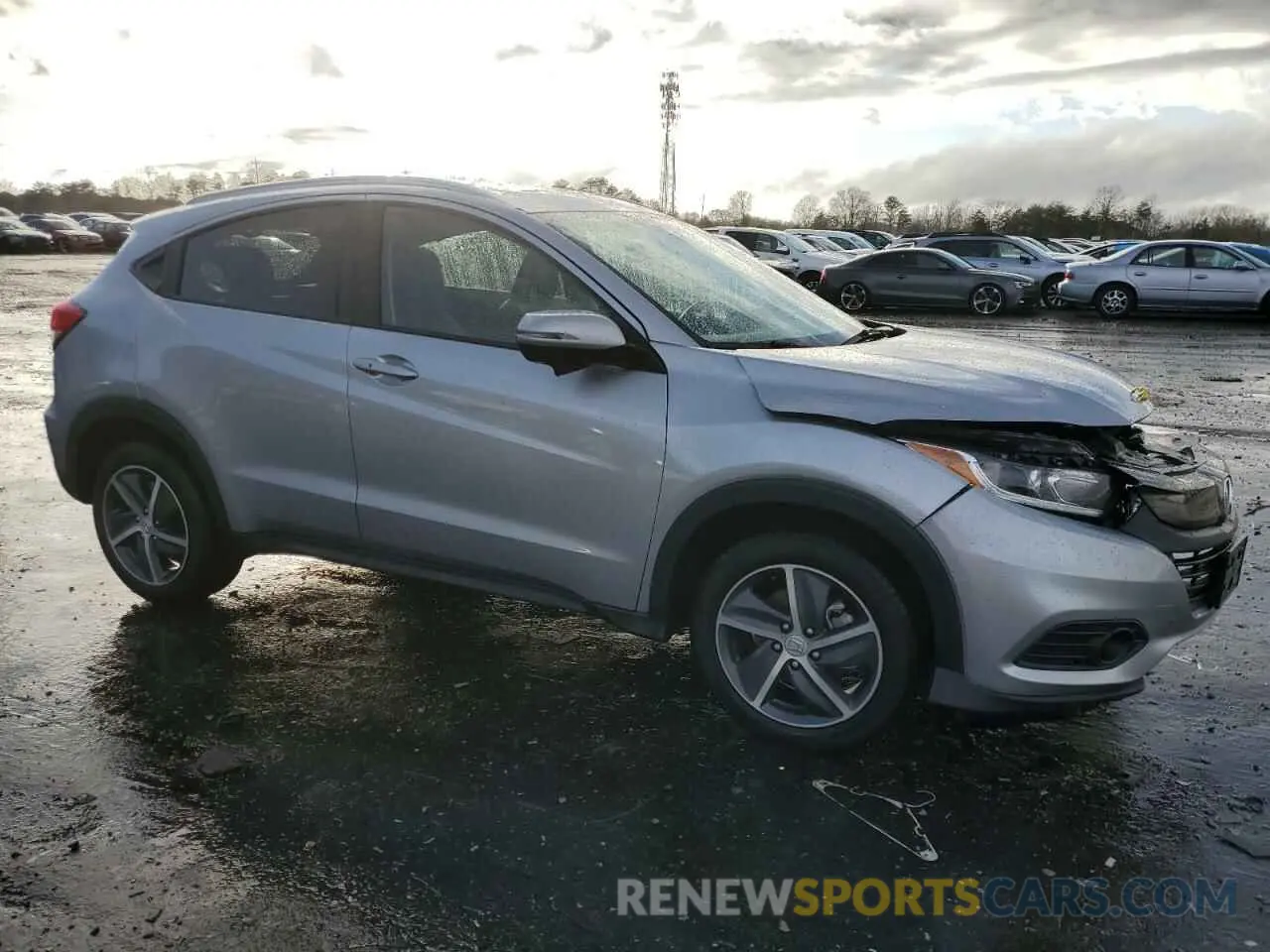4 Photograph of a damaged car 3CZRU6H50NM773127 HONDA HR-V 2022