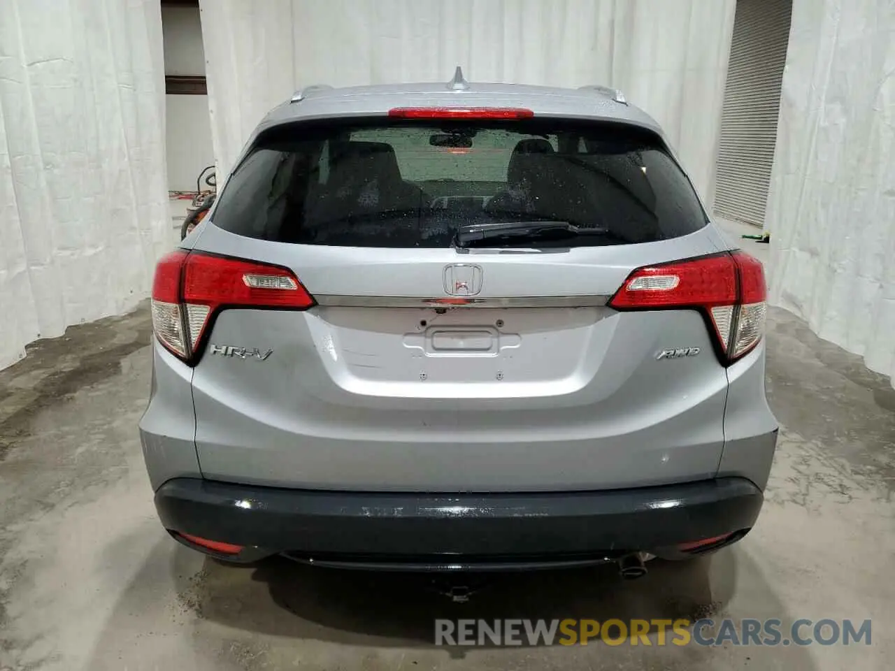 6 Photograph of a damaged car 3CZRU6H51NM725426 HONDA HR-V 2022