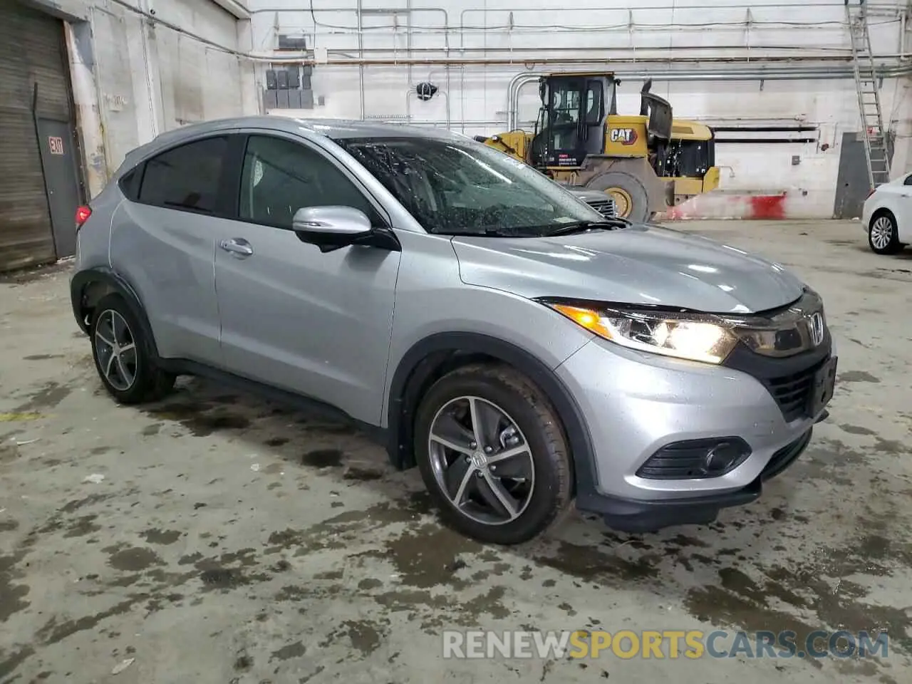 4 Photograph of a damaged car 3CZRU6H51NM748057 HONDA HR-V 2022