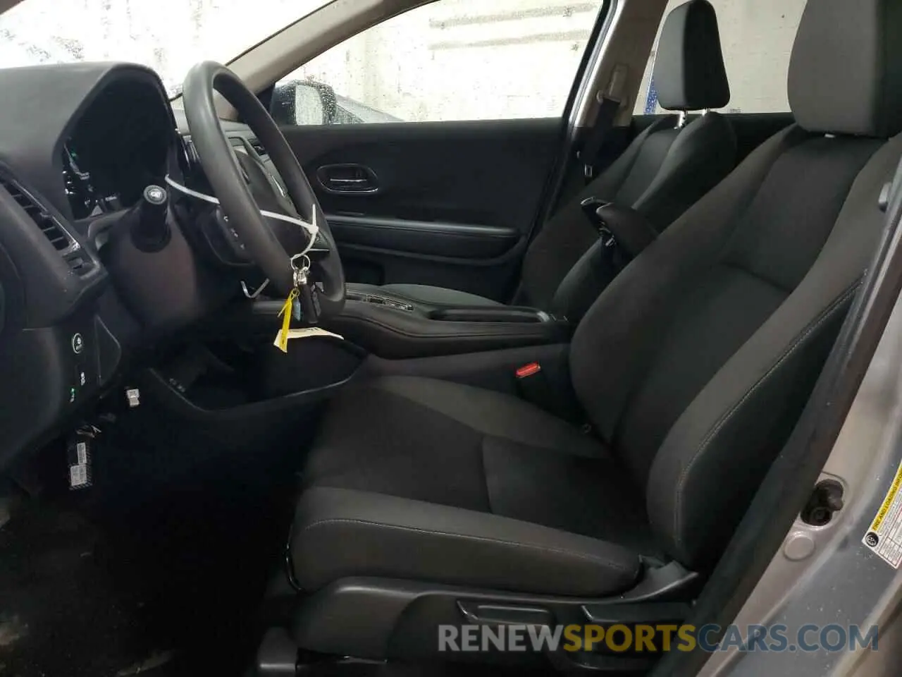 7 Photograph of a damaged car 3CZRU6H51NM748057 HONDA HR-V 2022