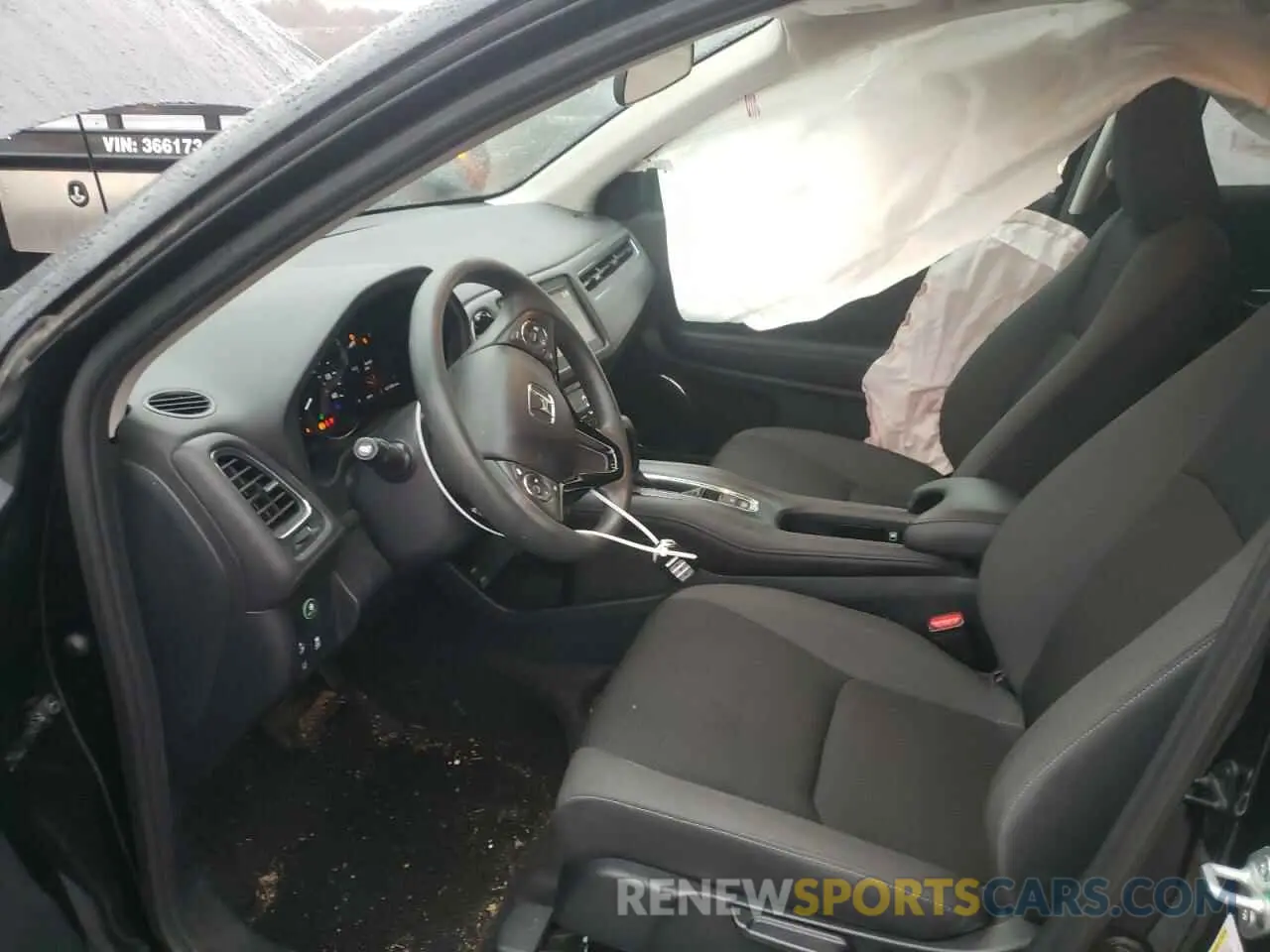 7 Photograph of a damaged car 3CZRU6H51NM763822 HONDA HR-V 2022