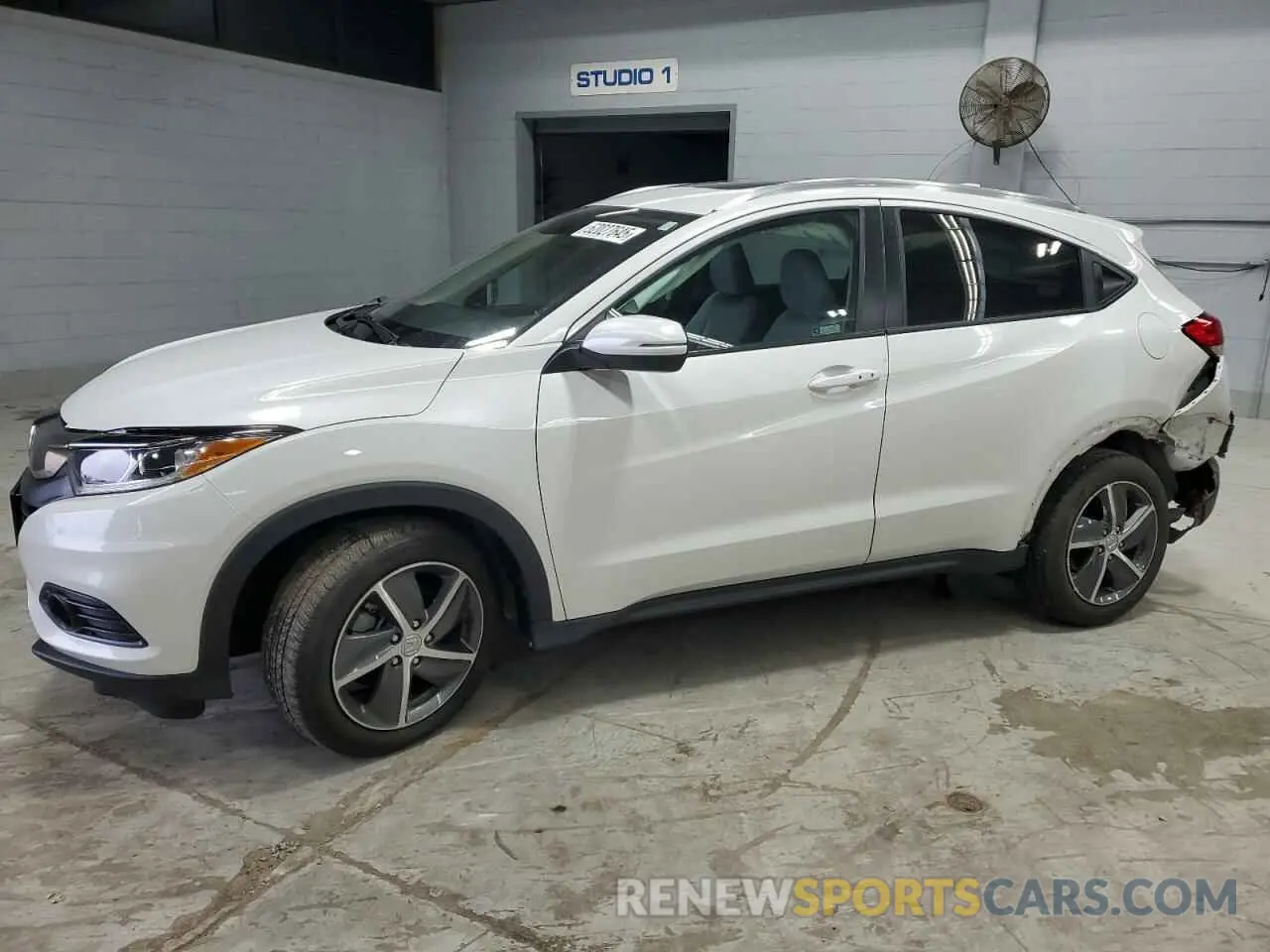 1 Photograph of a damaged car 3CZRU6H52NM730098 HONDA HR-V 2022