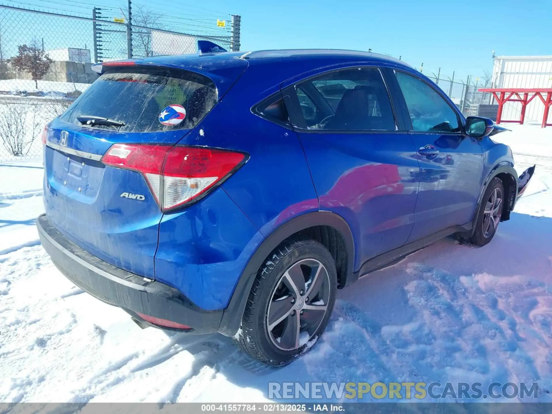 4 Photograph of a damaged car 3CZRU6H52NM736130 HONDA HR-V 2022