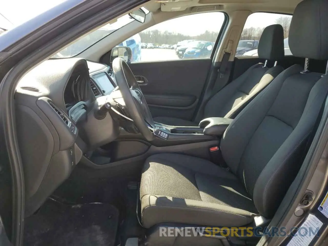 7 Photograph of a damaged car 3CZRU6H52NM758726 HONDA HR-V 2022