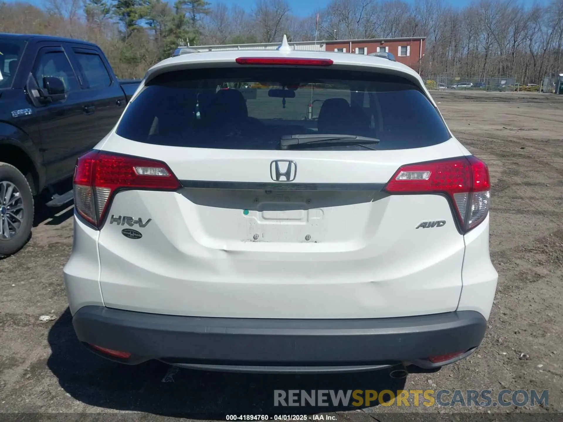 16 Photograph of a damaged car 3CZRU6H53NM729087 HONDA HR-V 2022