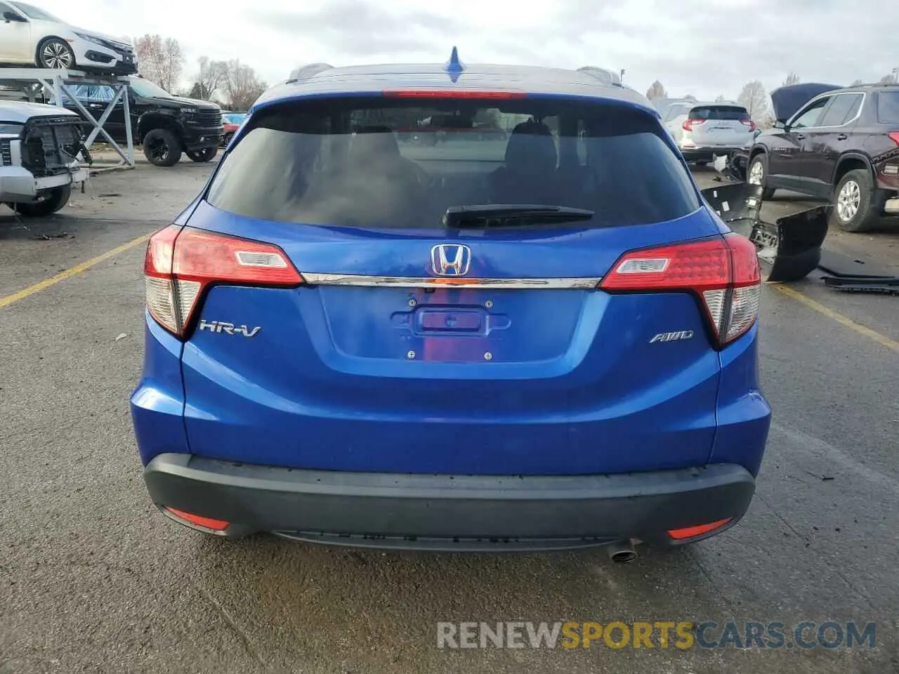6 Photograph of a damaged car 3CZRU6H53NM748108 HONDA HR-V 2022