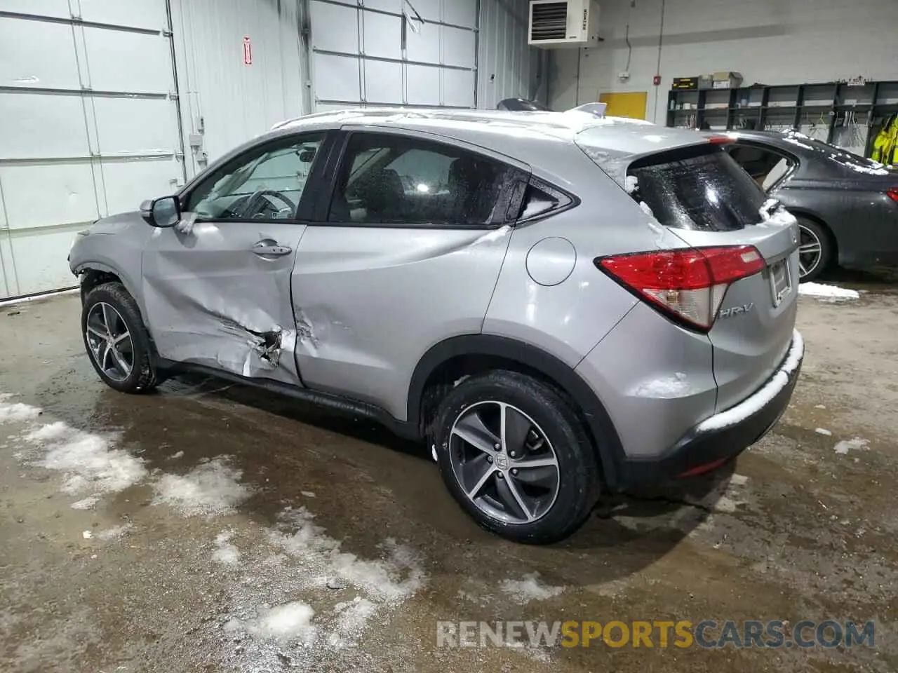 2 Photograph of a damaged car 3CZRU6H53NM760453 HONDA HR-V 2022