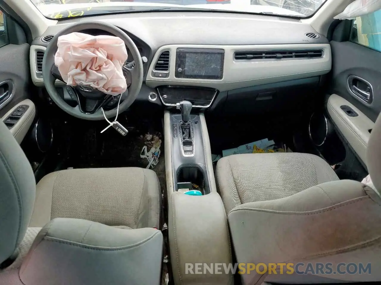 8 Photograph of a damaged car 3CZRU6H53NM769959 HONDA HR-V 2022
