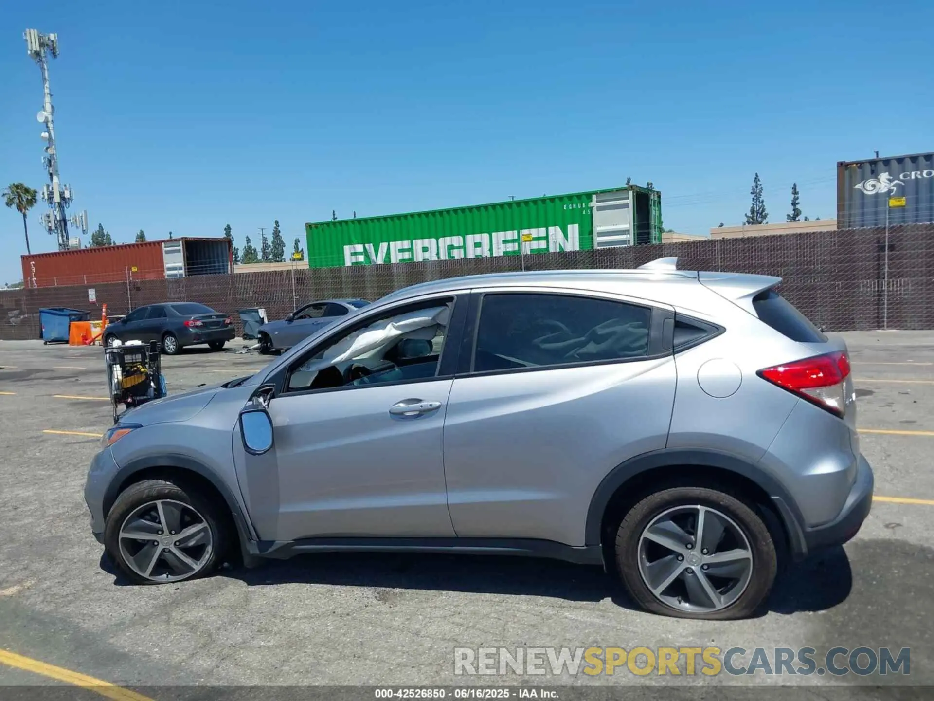14 Photograph of a damaged car 3CZRU6H53NM773722 HONDA HR-V 2022