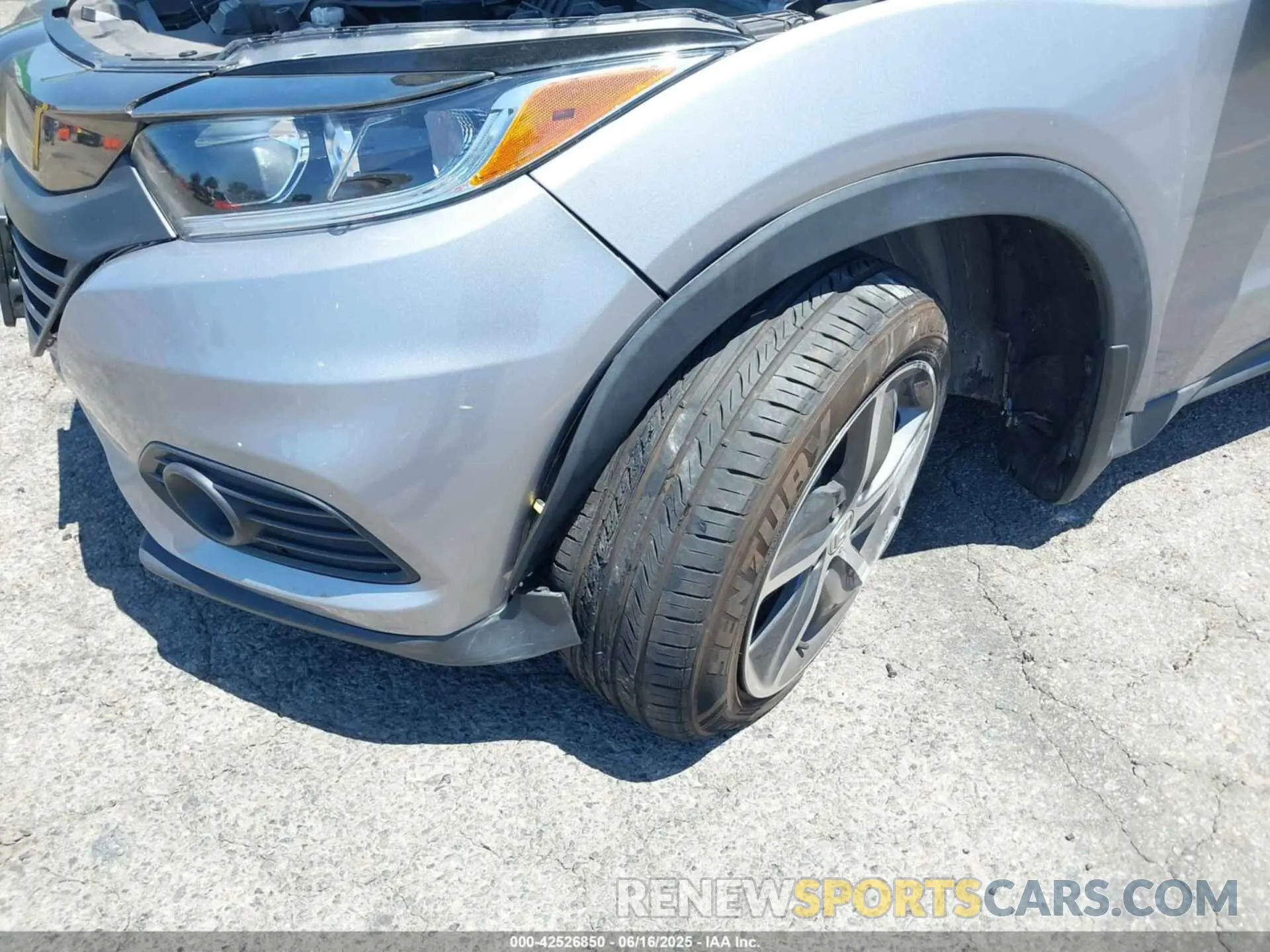 6 Photograph of a damaged car 3CZRU6H53NM773722 HONDA HR-V 2022