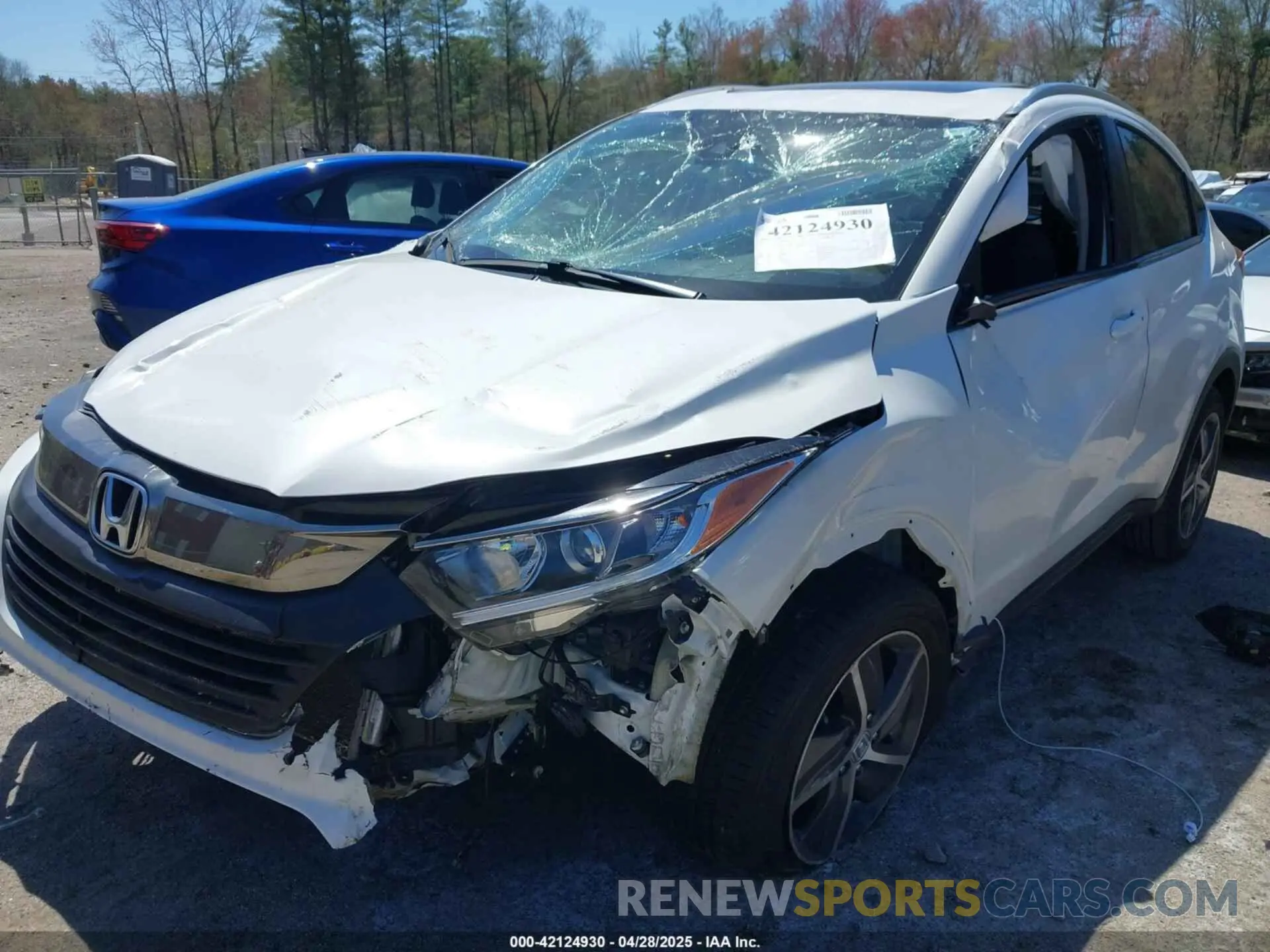 6 Photograph of a damaged car 3CZRU6H54NM742026 HONDA HR-V 2022