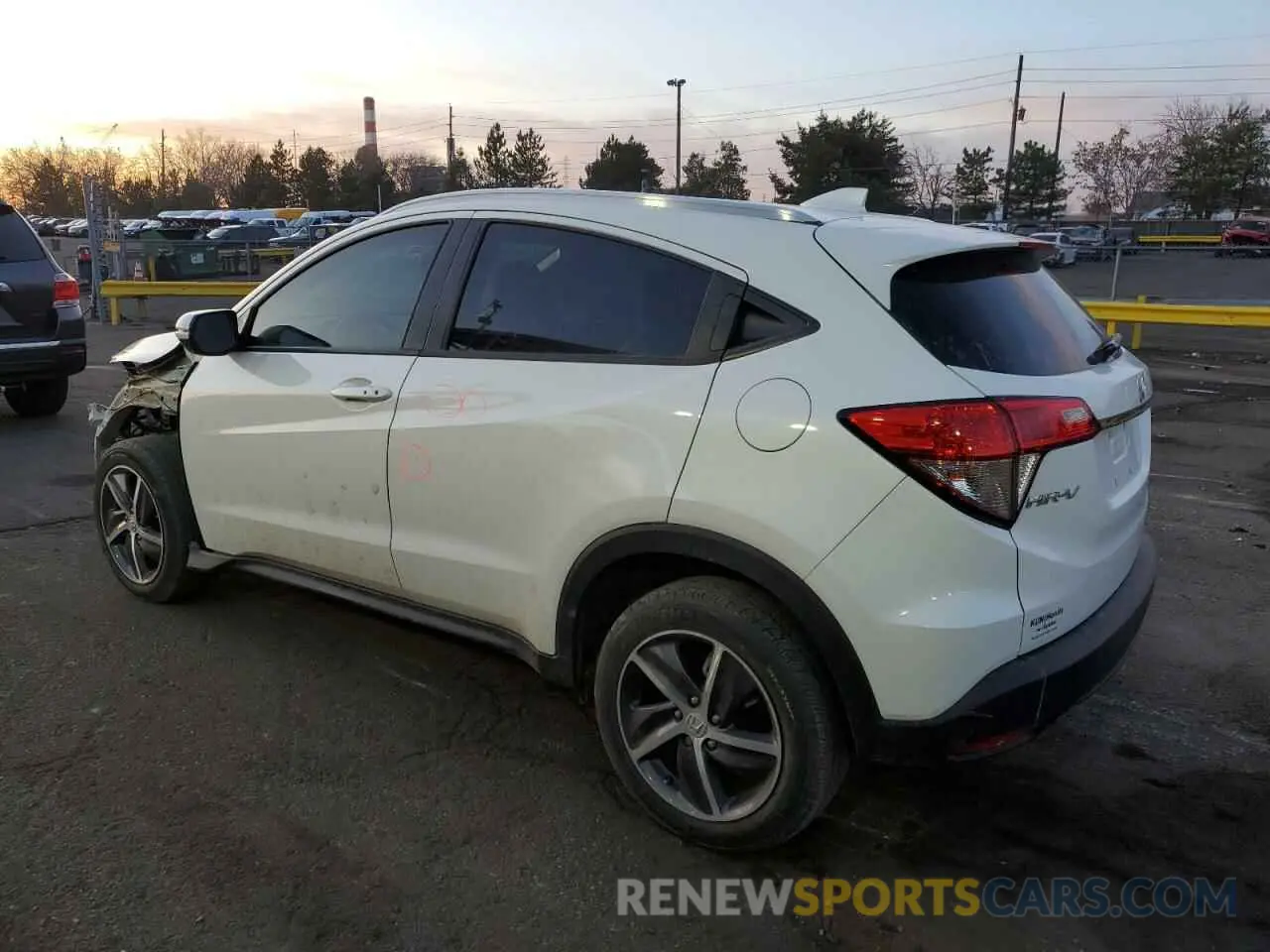 2 Photograph of a damaged car 3CZRU6H55NM720245 HONDA HR-V 2022