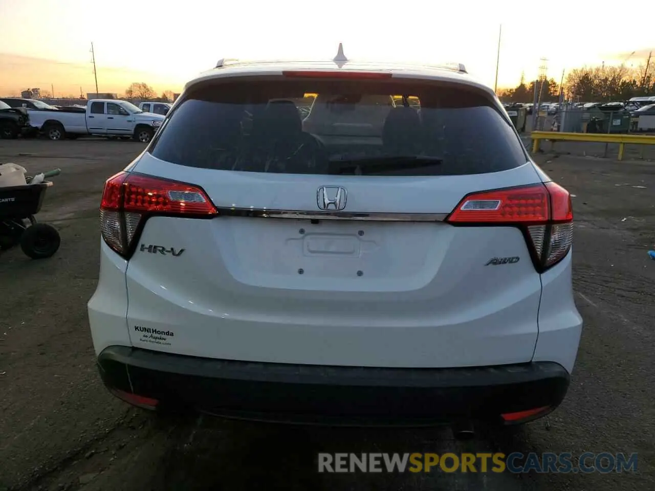 6 Photograph of a damaged car 3CZRU6H55NM720245 HONDA HR-V 2022