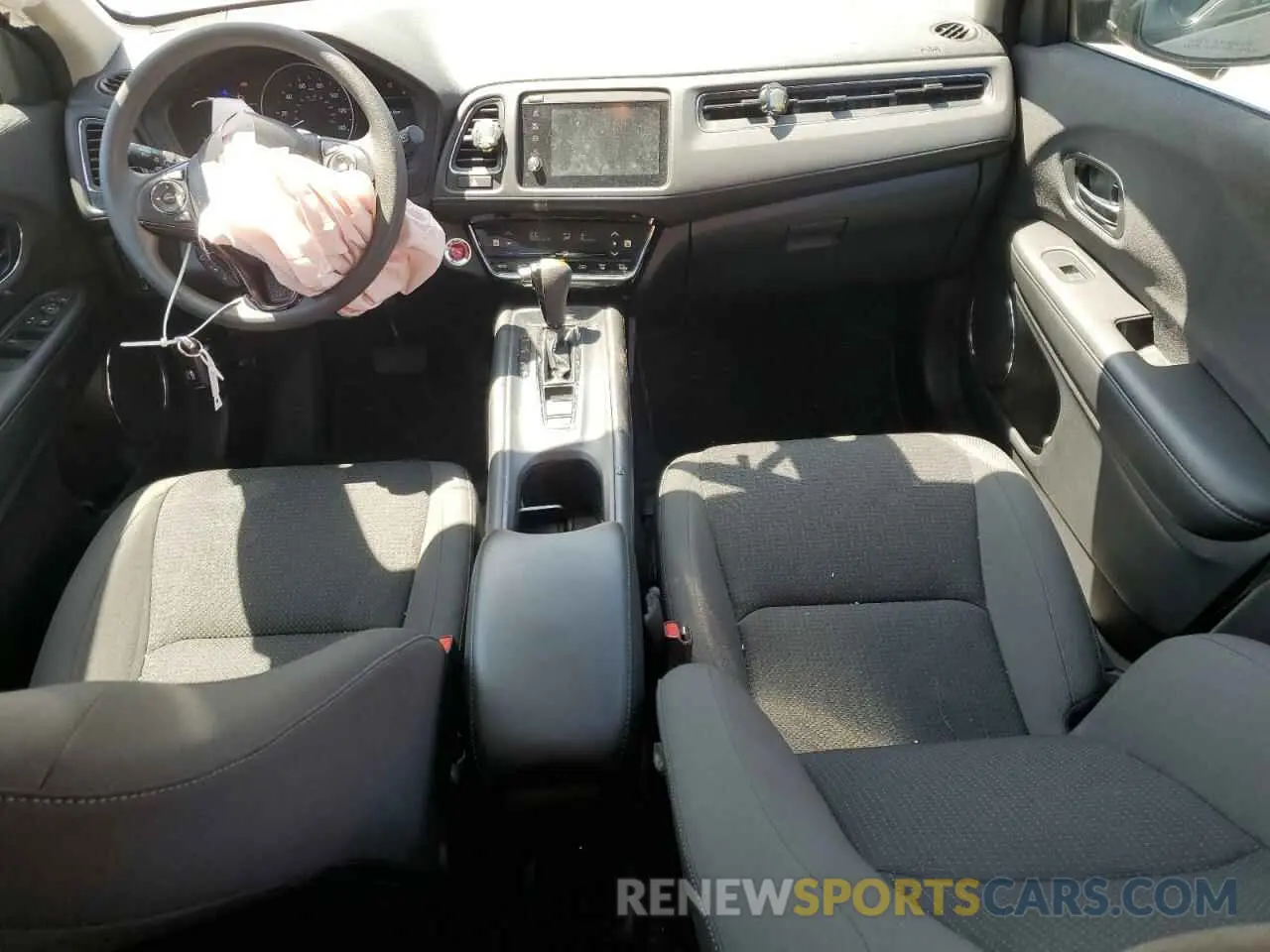 8 Photograph of a damaged car 3CZRU6H55NM737532 HONDA HR-V 2022