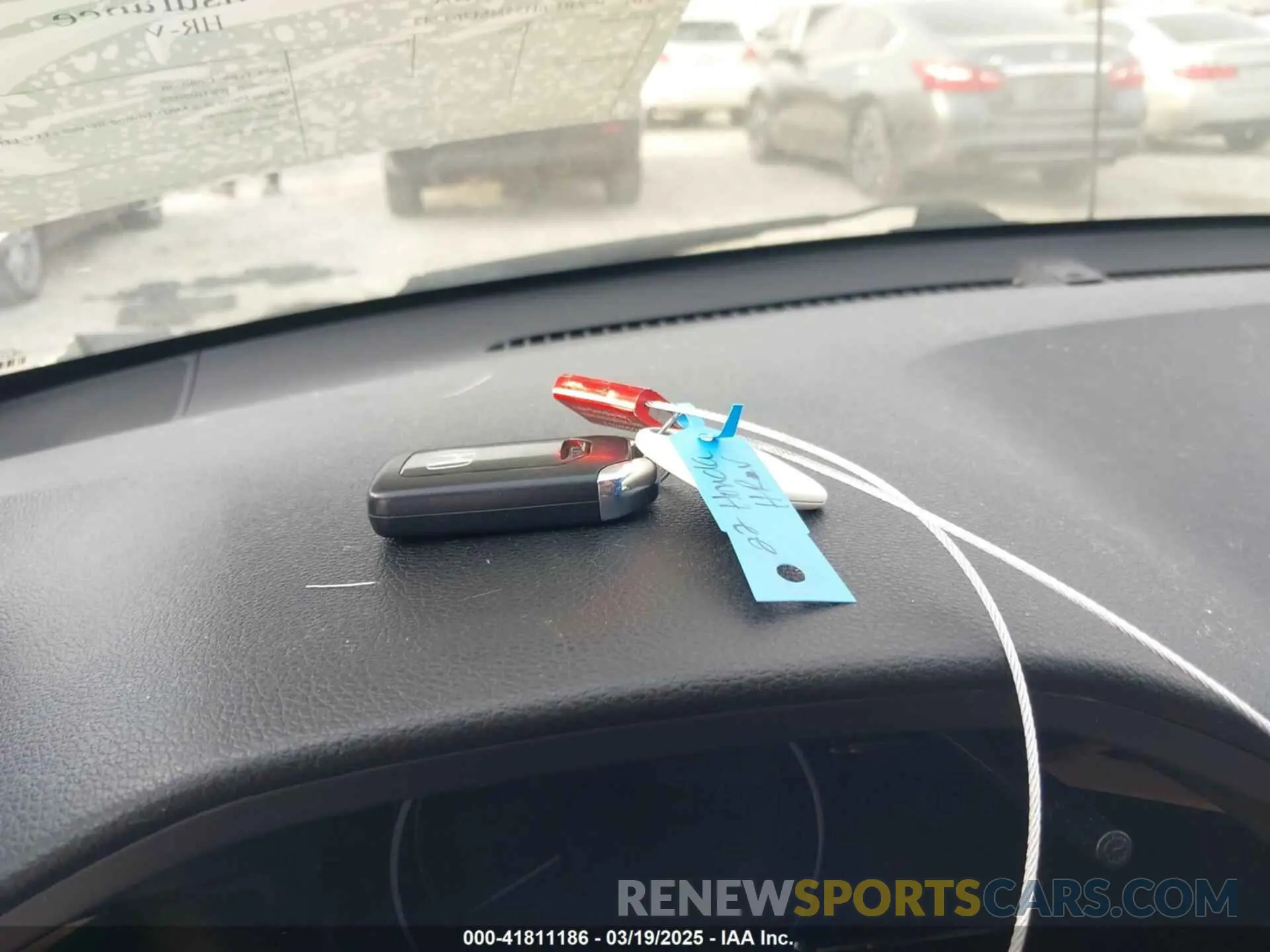 11 Photograph of a damaged car 3CZRU6H55NM767243 HONDA HR-V 2022