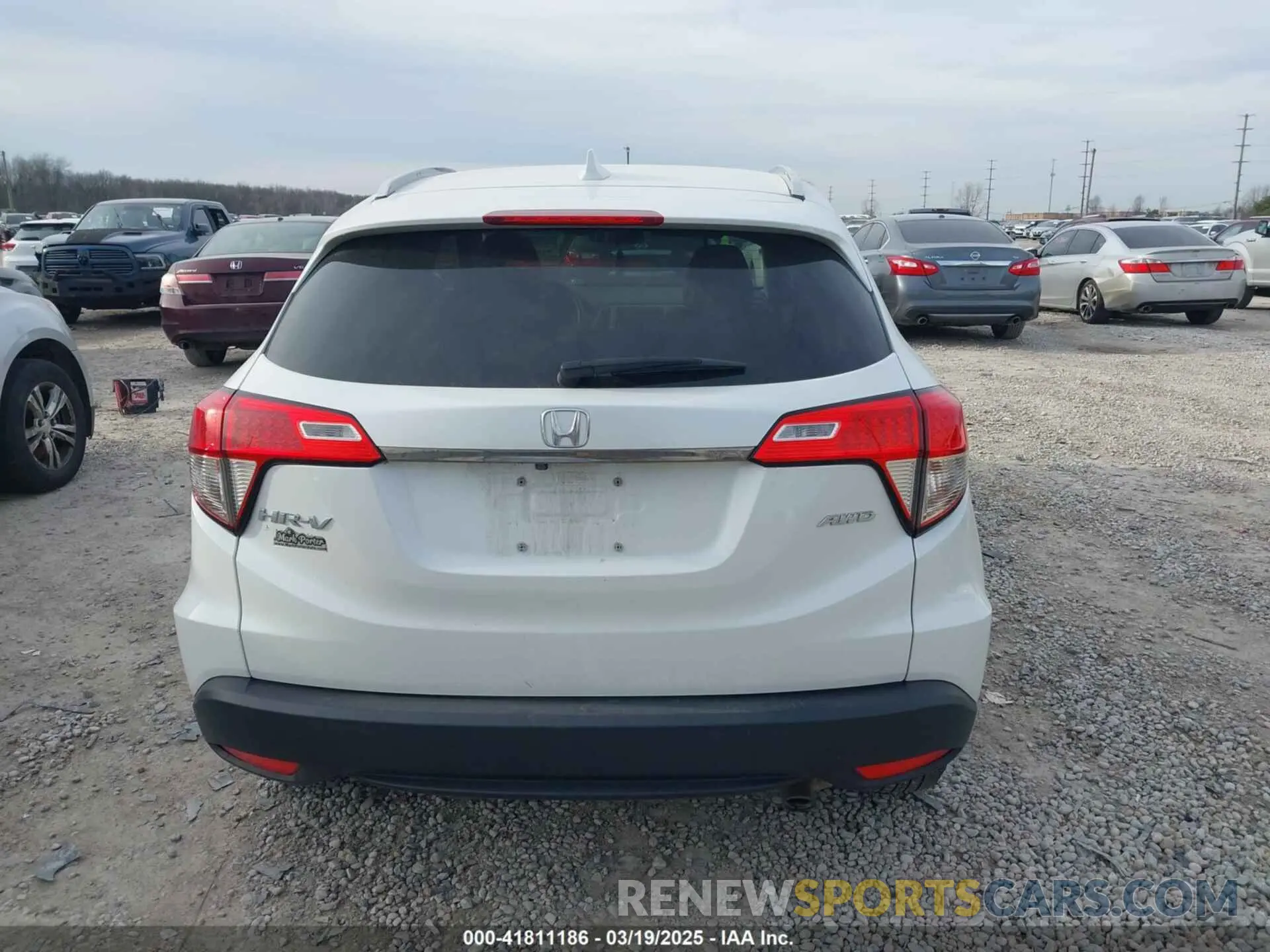 16 Photograph of a damaged car 3CZRU6H55NM767243 HONDA HR-V 2022