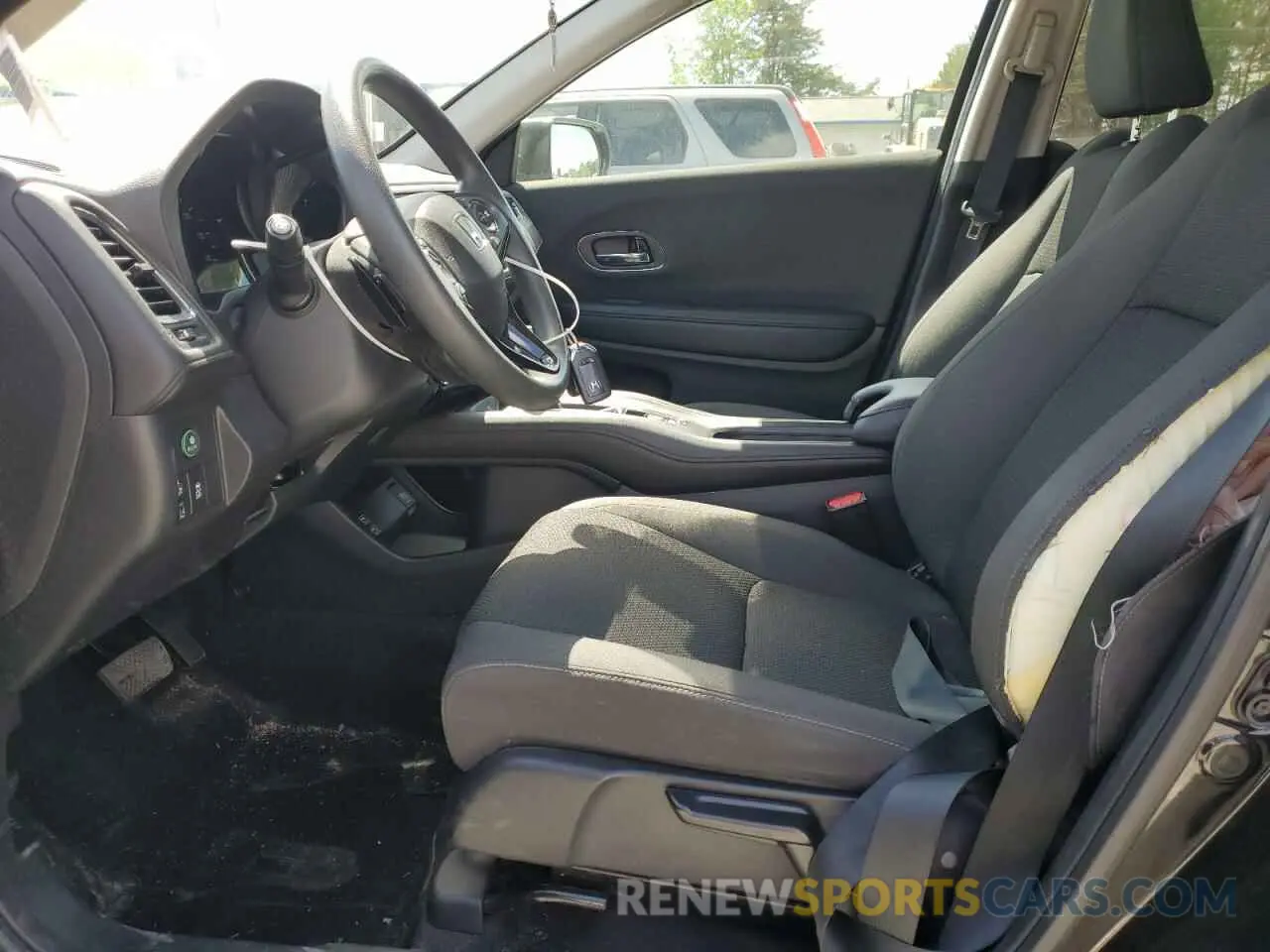 7 Photograph of a damaged car 3CZRU6H56NM728936 HONDA HR-V 2022