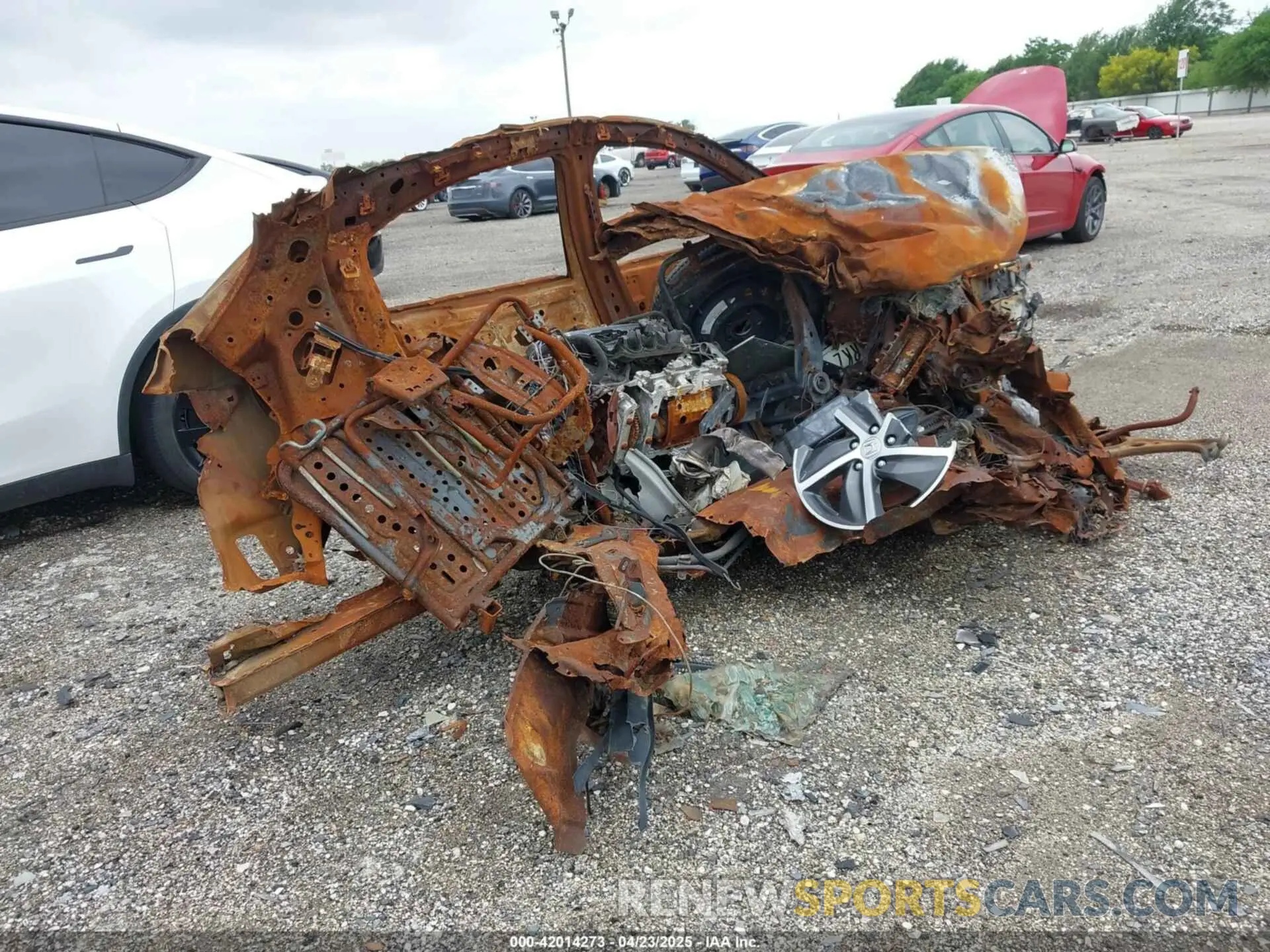 4 Photograph of a damaged car 3CZRU6H56NM765923 HONDA HR-V 2022