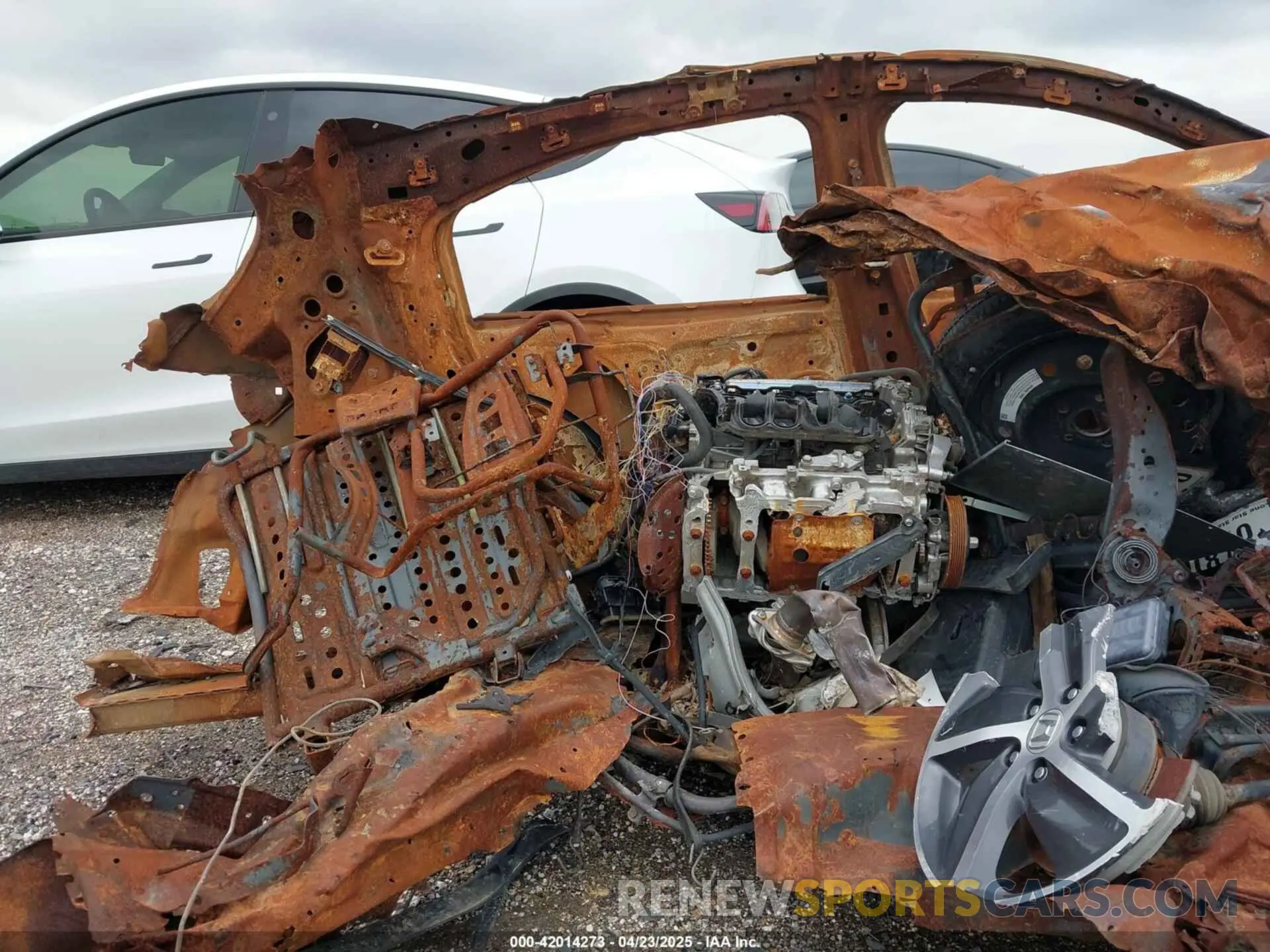 8 Photograph of a damaged car 3CZRU6H56NM765923 HONDA HR-V 2022