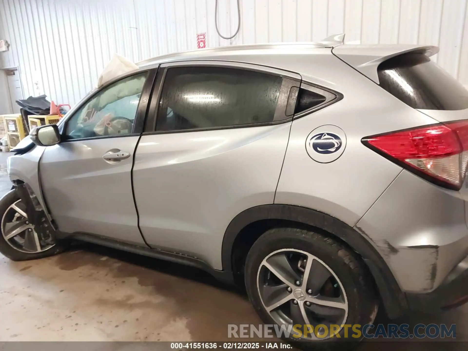 14 Photograph of a damaged car 3CZRU6H56NM774699 HONDA HR-V 2022