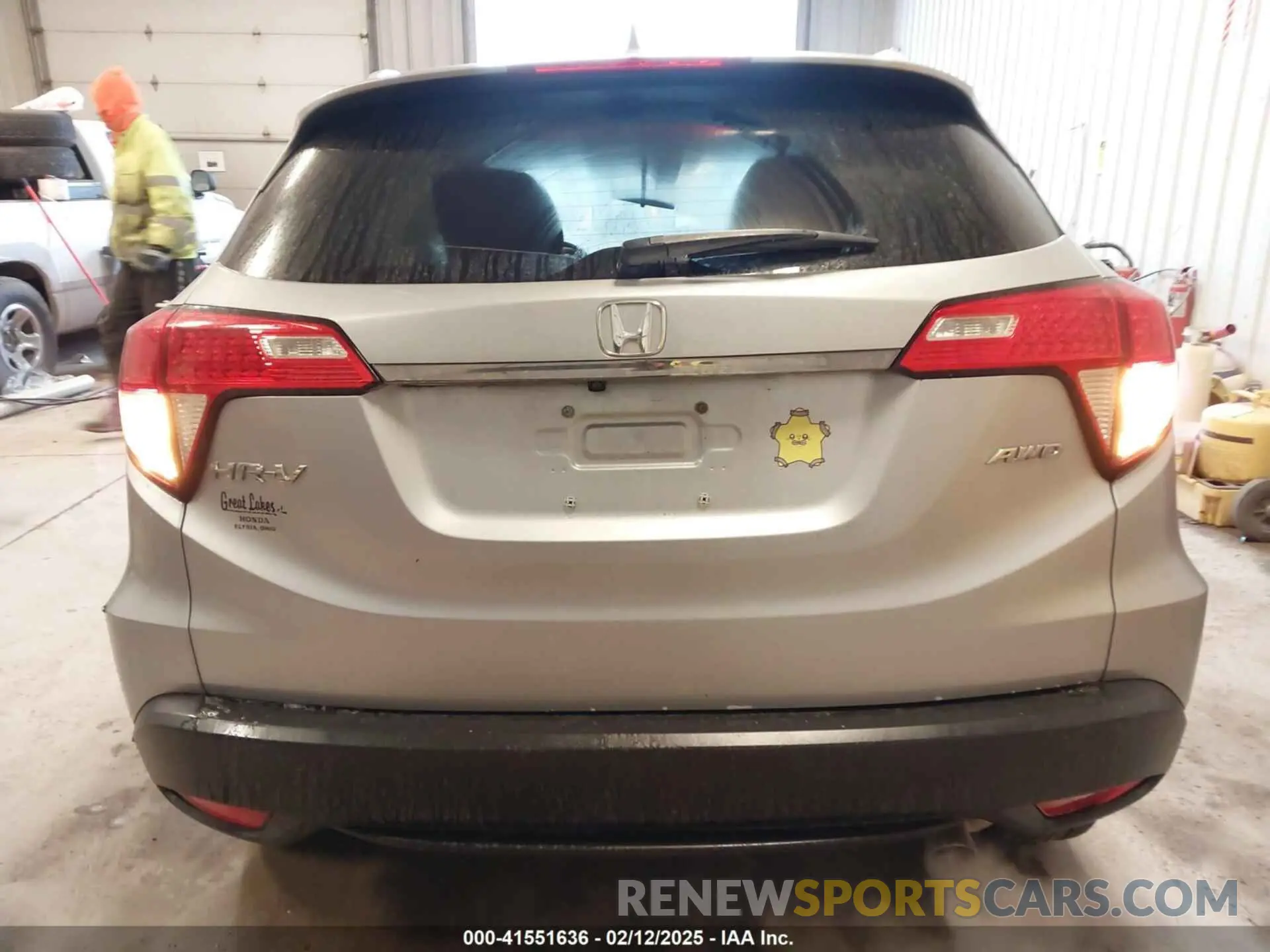 16 Photograph of a damaged car 3CZRU6H56NM774699 HONDA HR-V 2022