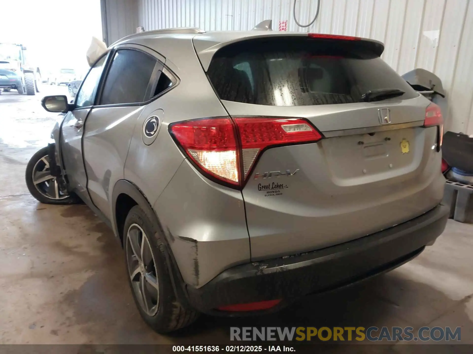 3 Photograph of a damaged car 3CZRU6H56NM774699 HONDA HR-V 2022