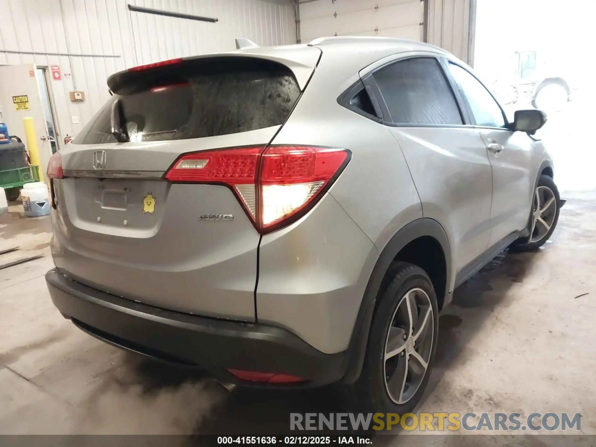 4 Photograph of a damaged car 3CZRU6H56NM774699 HONDA HR-V 2022