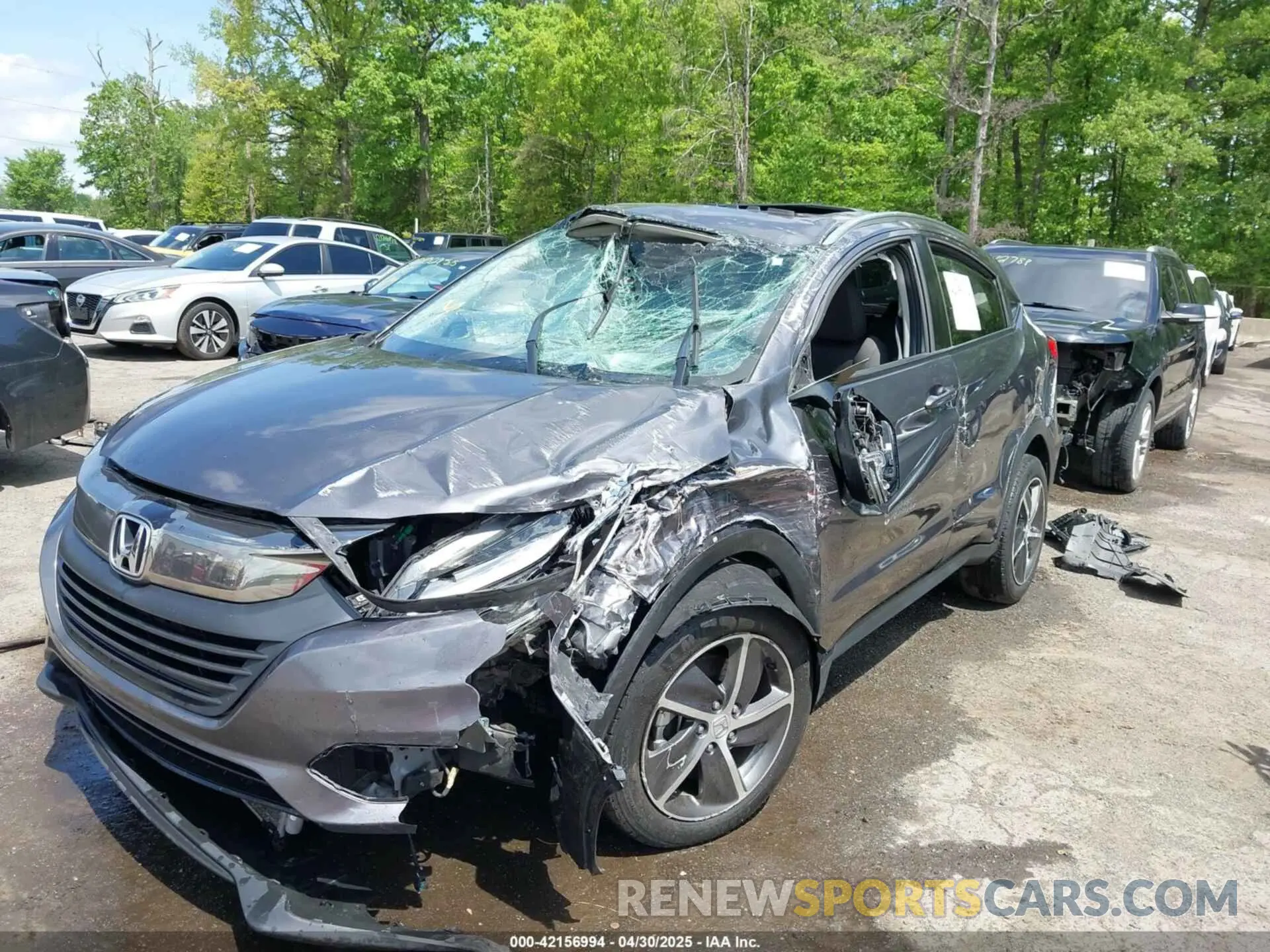6 Photograph of a damaged car 3CZRU6H57NM718531 HONDA HR-V 2022