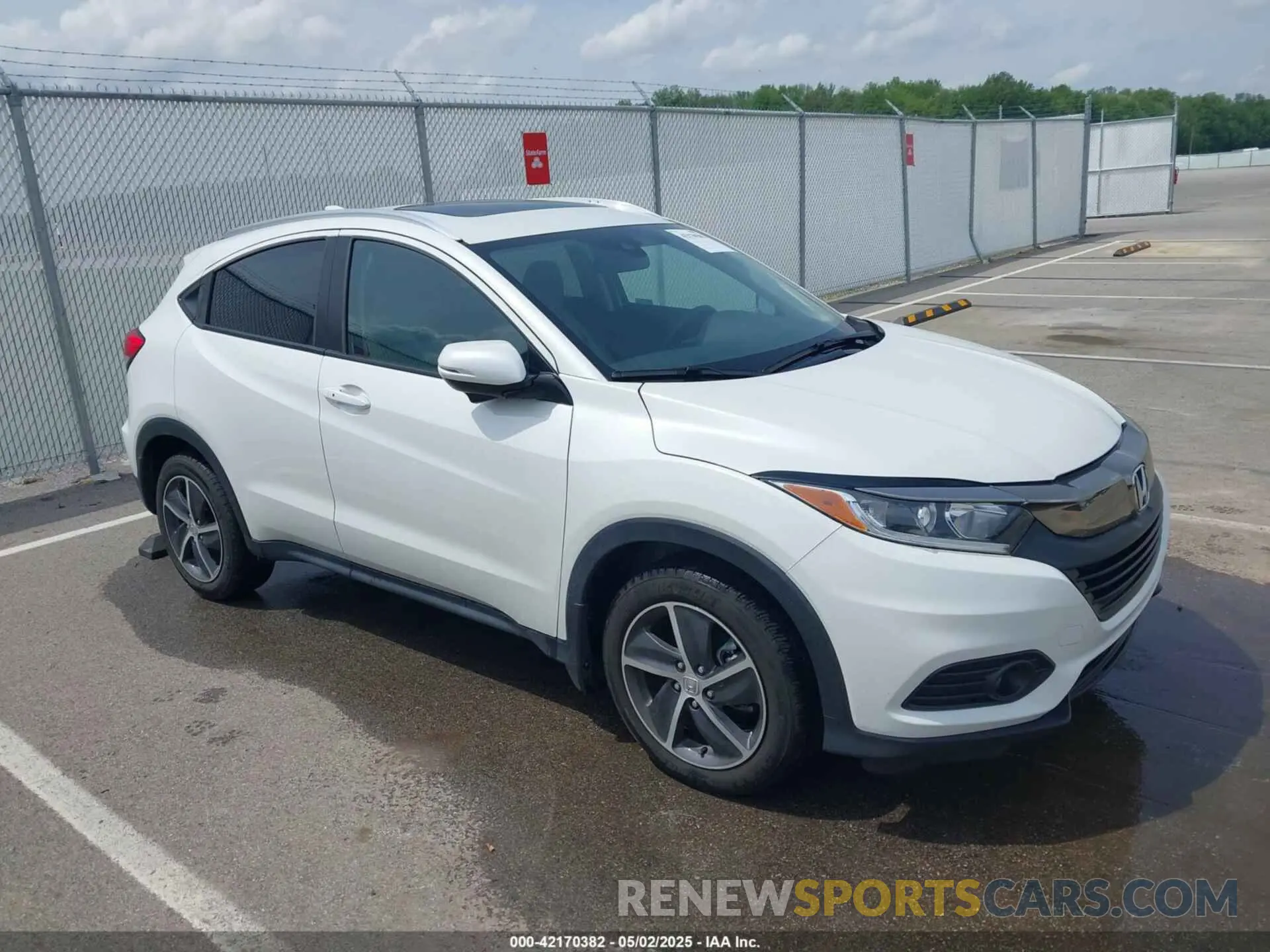 1 Photograph of a damaged car 3CZRU6H57NM741839 HONDA HR-V 2022