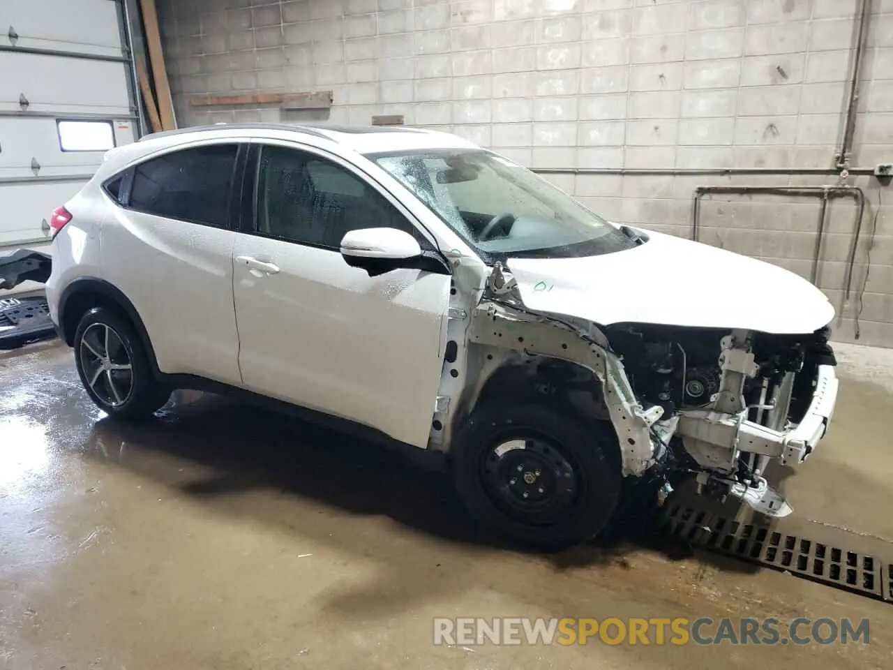 4 Photograph of a damaged car 3CZRU6H57NM750900 HONDA HR-V 2022